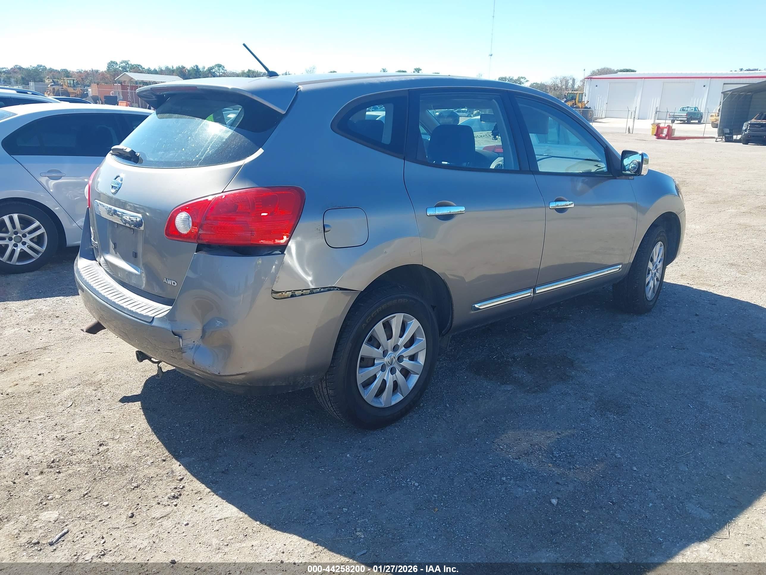 NISSAN ROGUE image 4