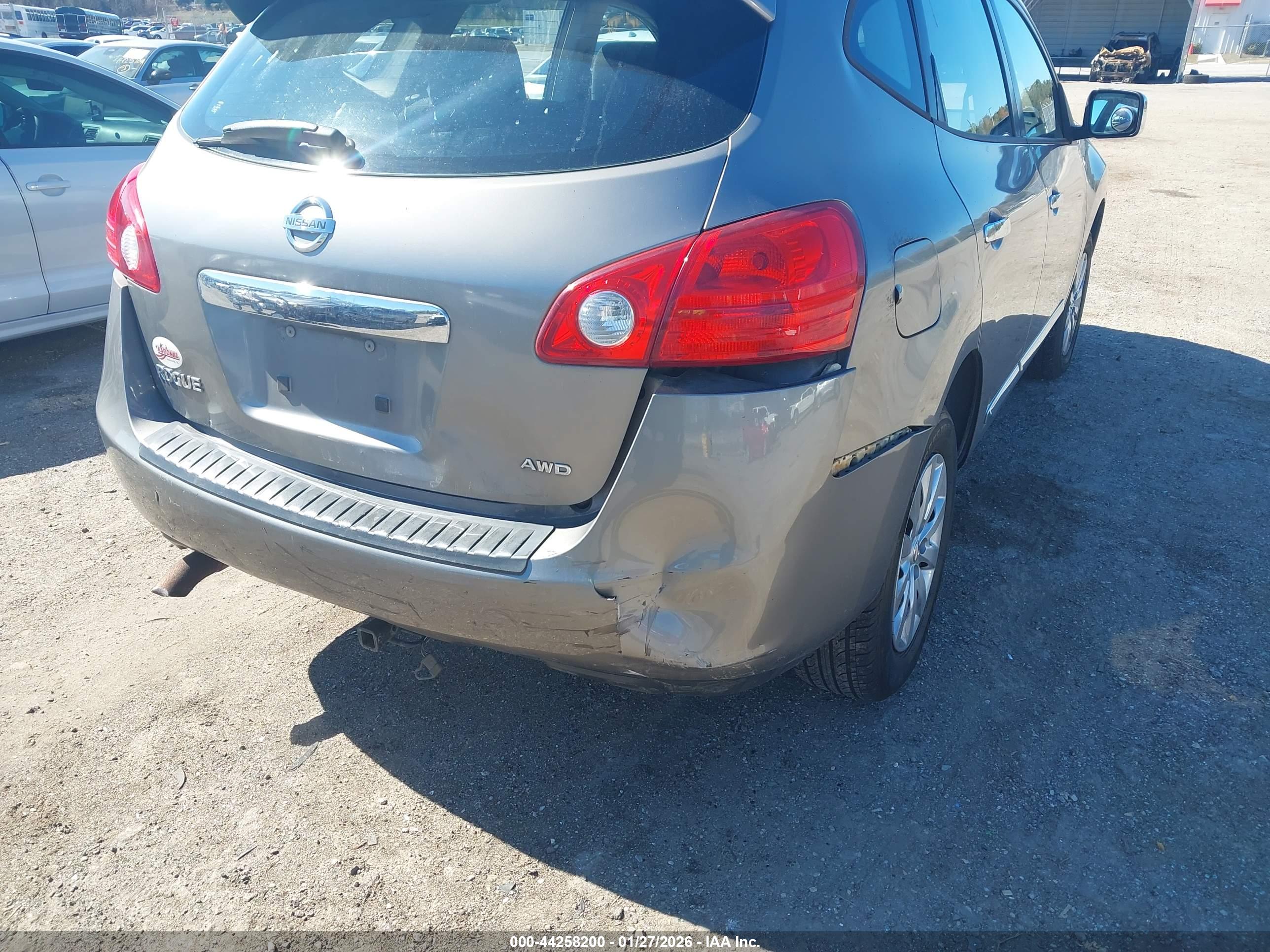 NISSAN ROGUE image 6