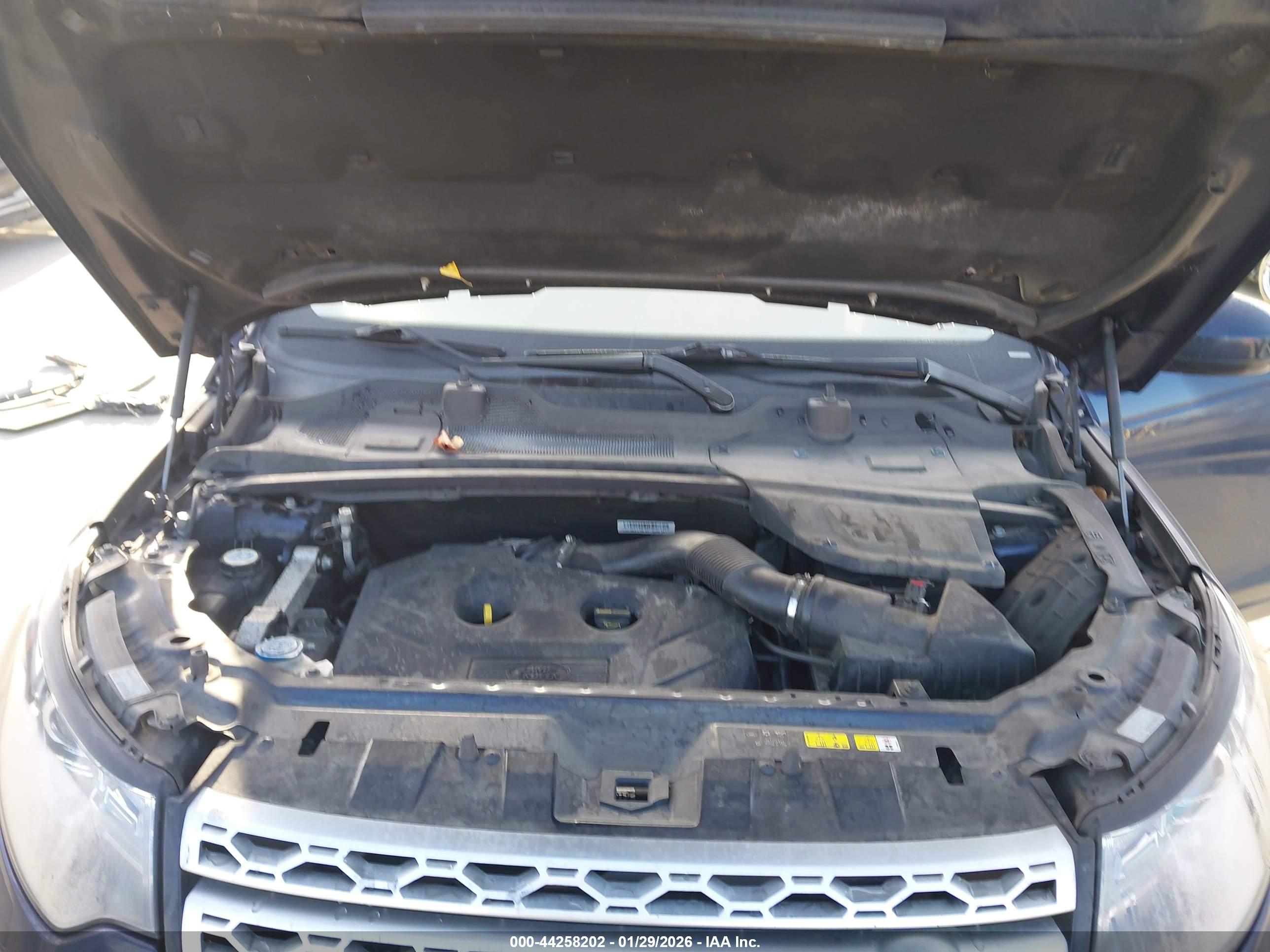 LAND ROVER image 10