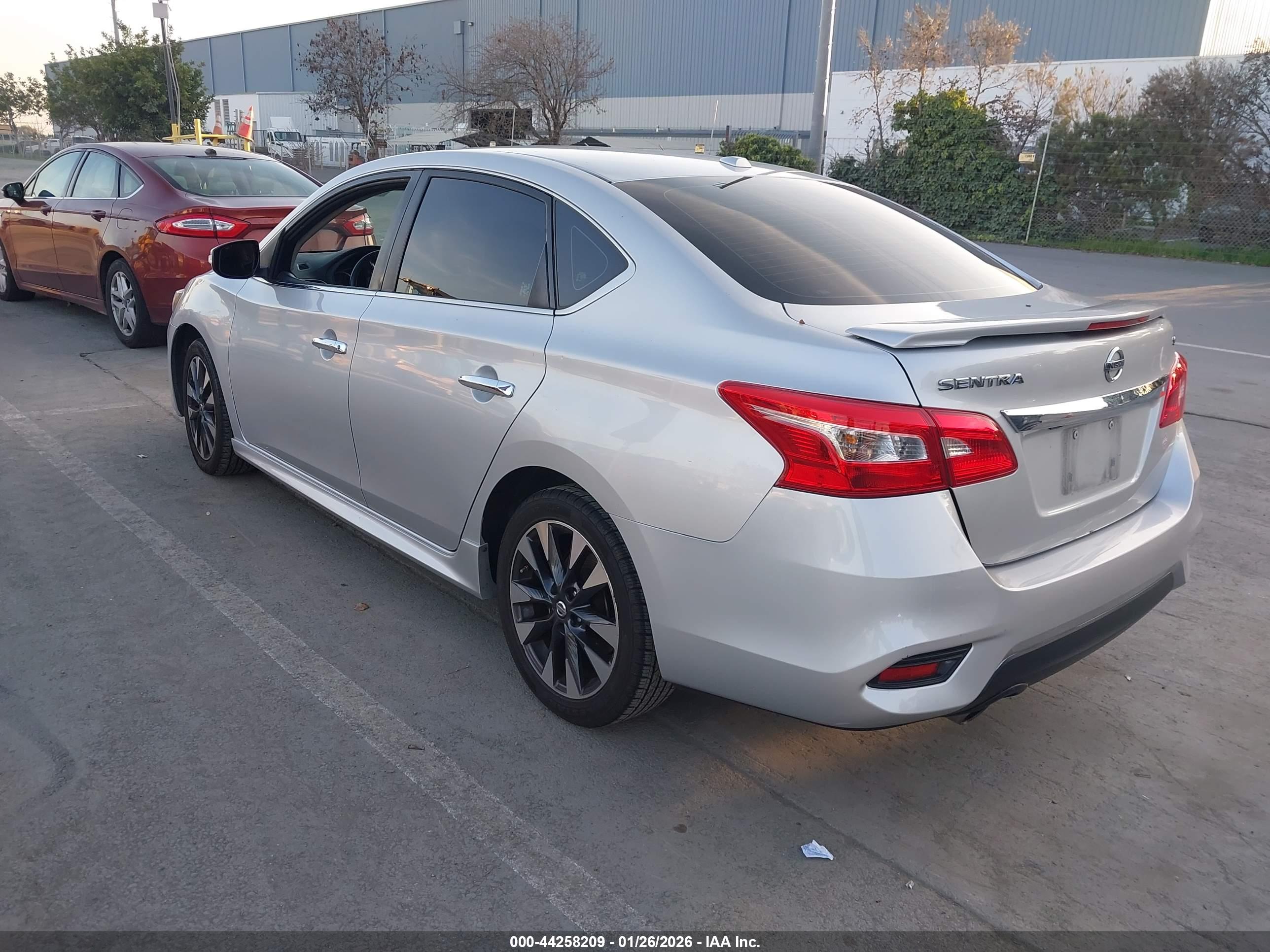 NISSAN SENTRA image 3
