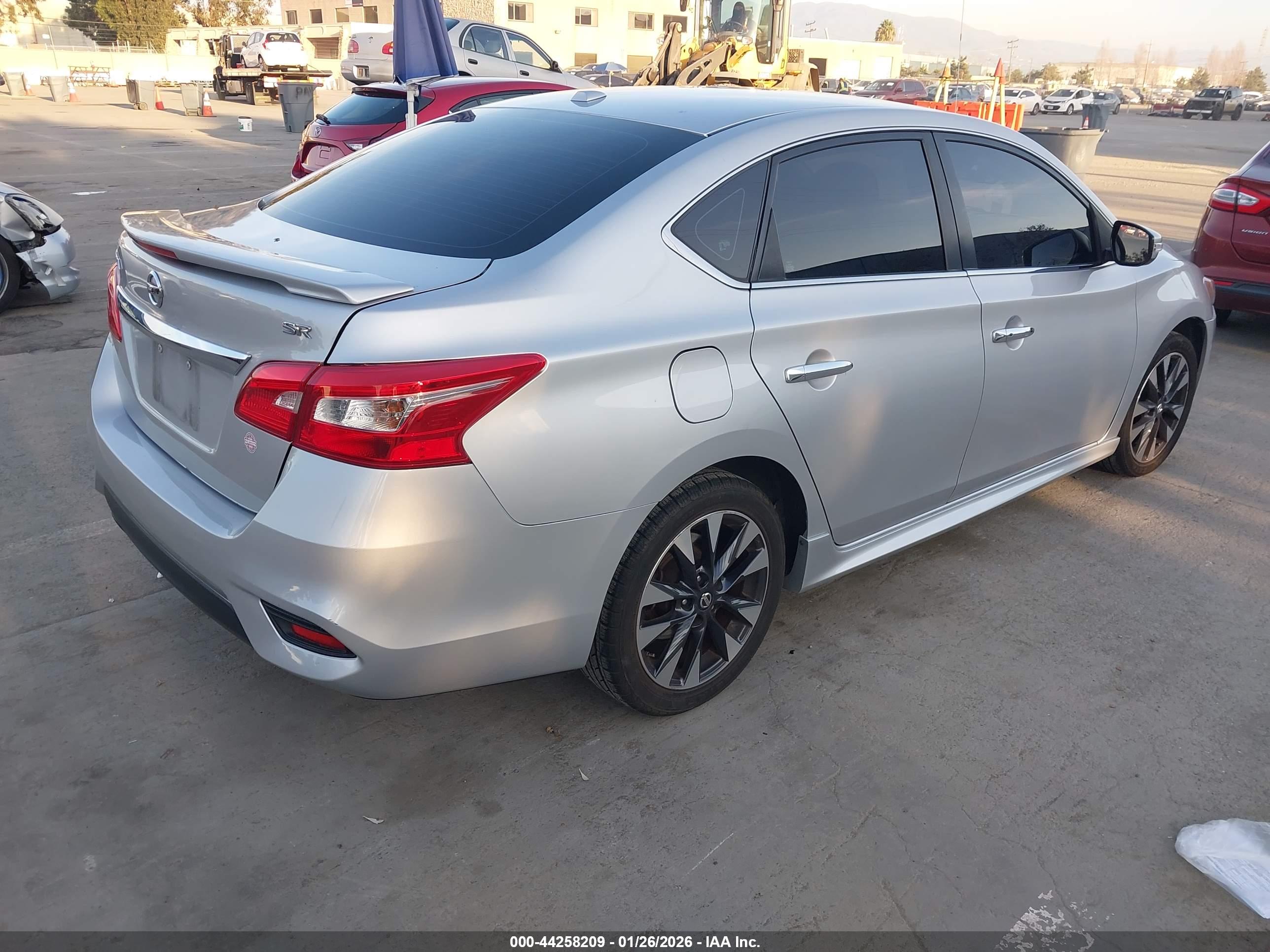 NISSAN SENTRA image 4