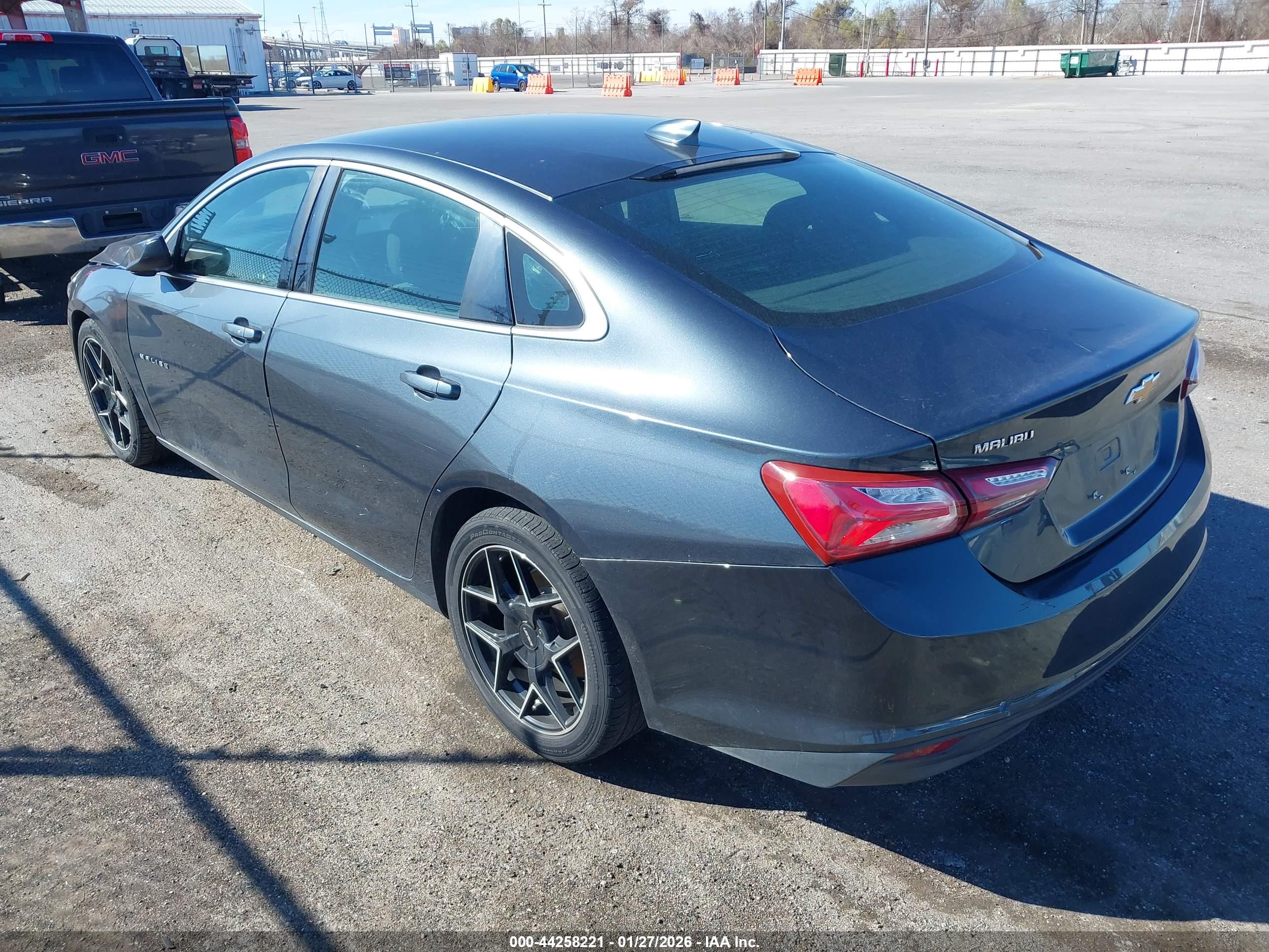 CHEVROLET MALIBU image 3