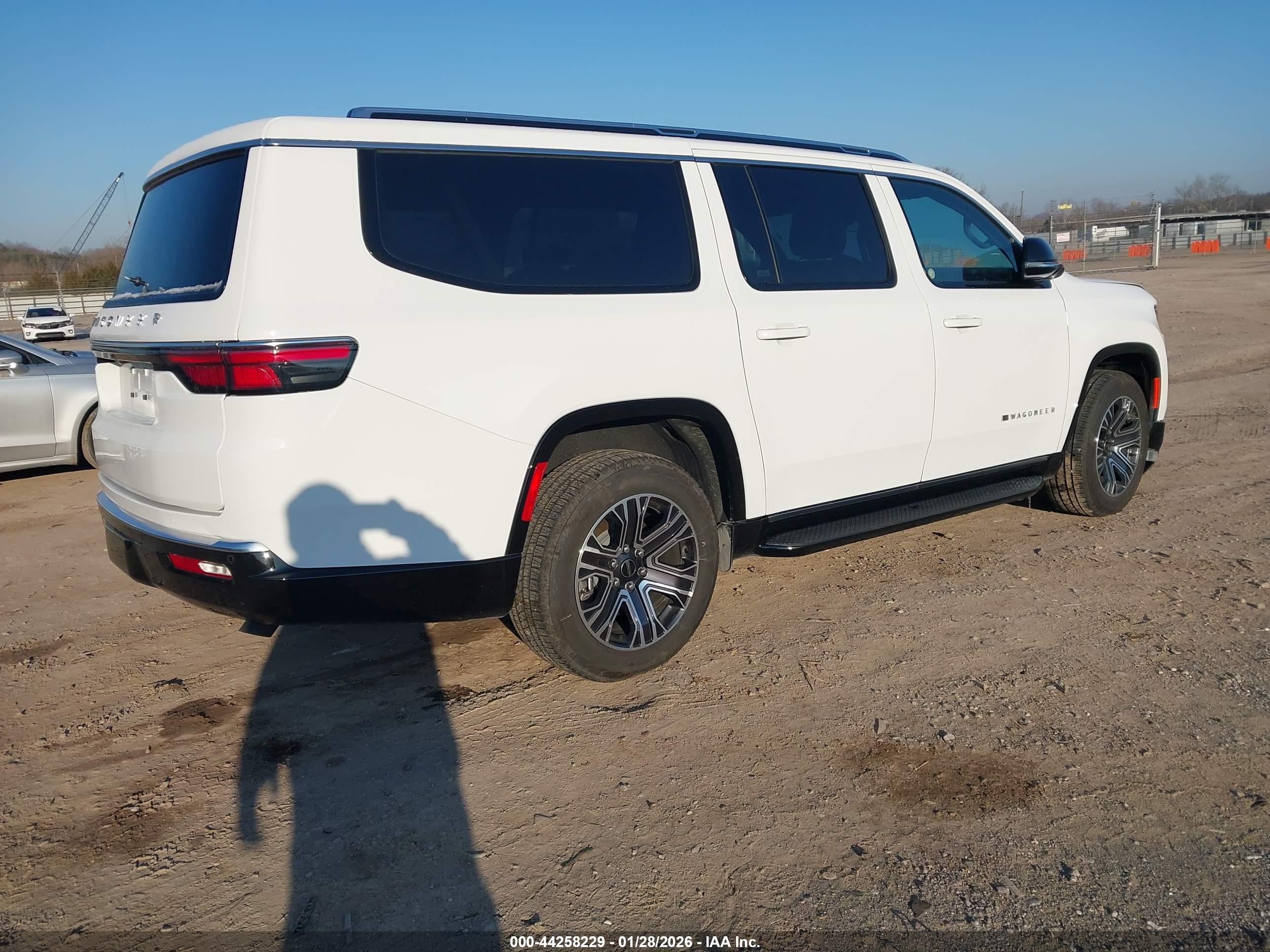 JEEP WAGONEER image 4