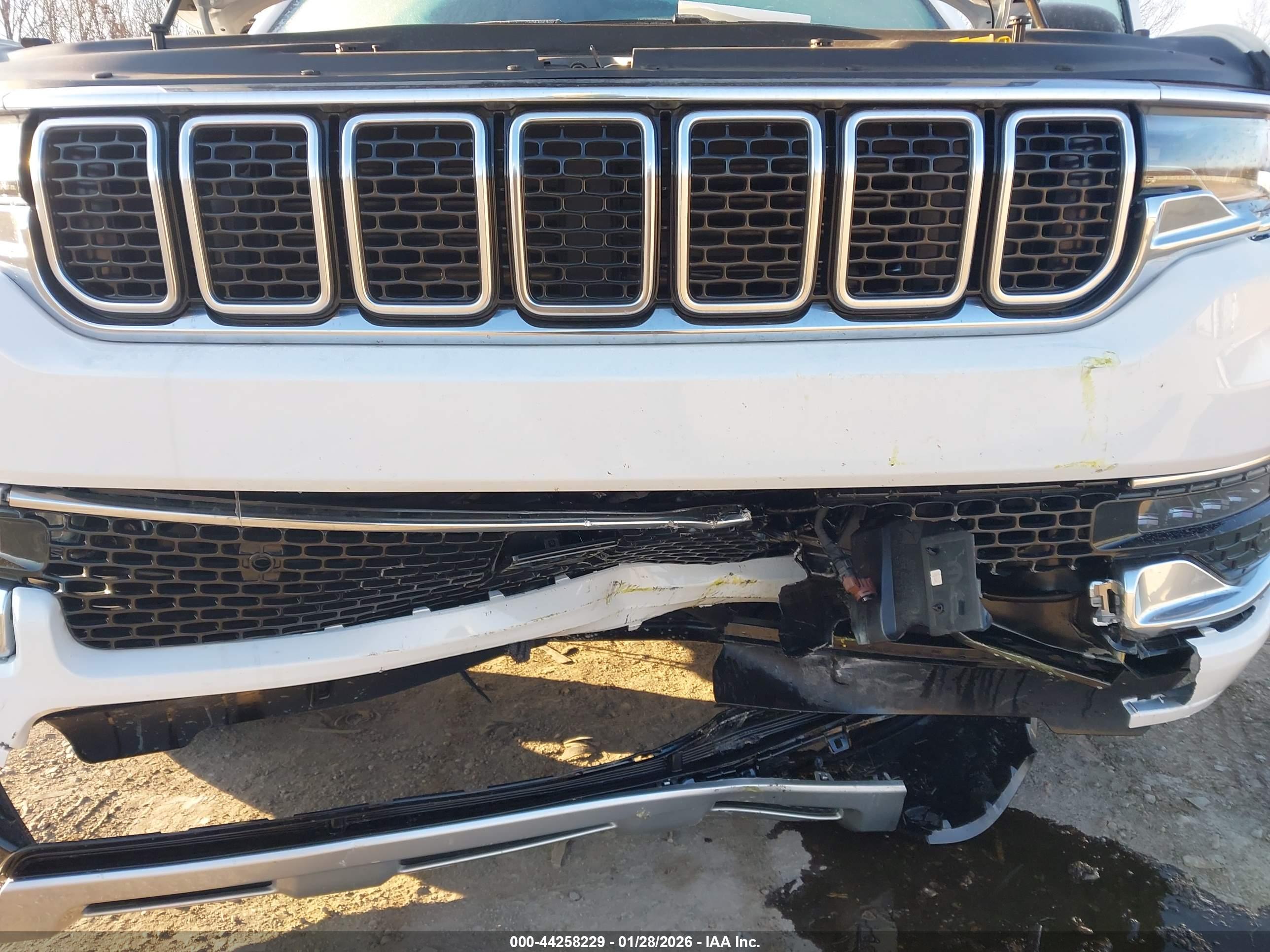 JEEP WAGONEER image 6
