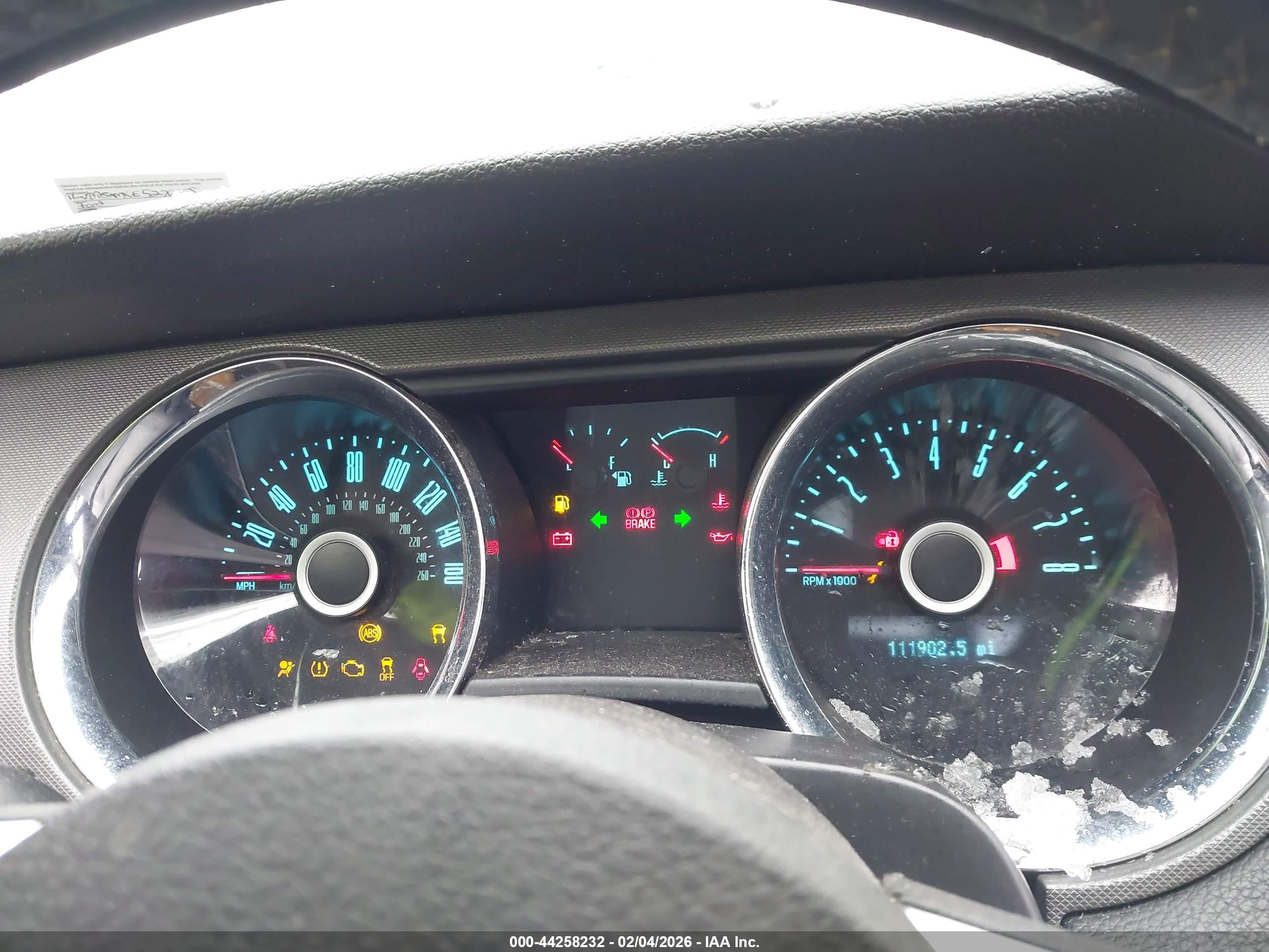 FORD MUSTANG image 7