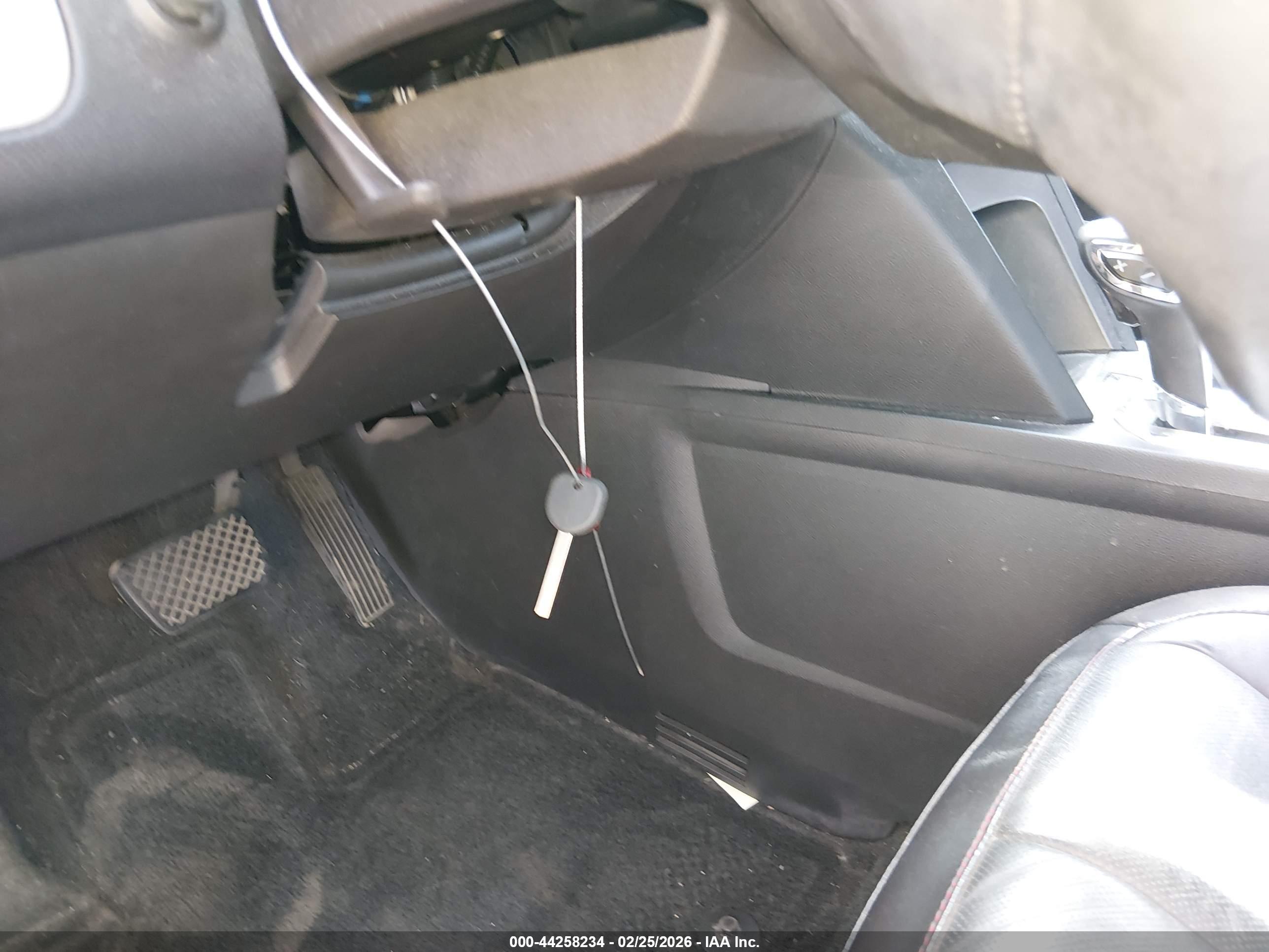 CHEVROLET EQUINOX image 11