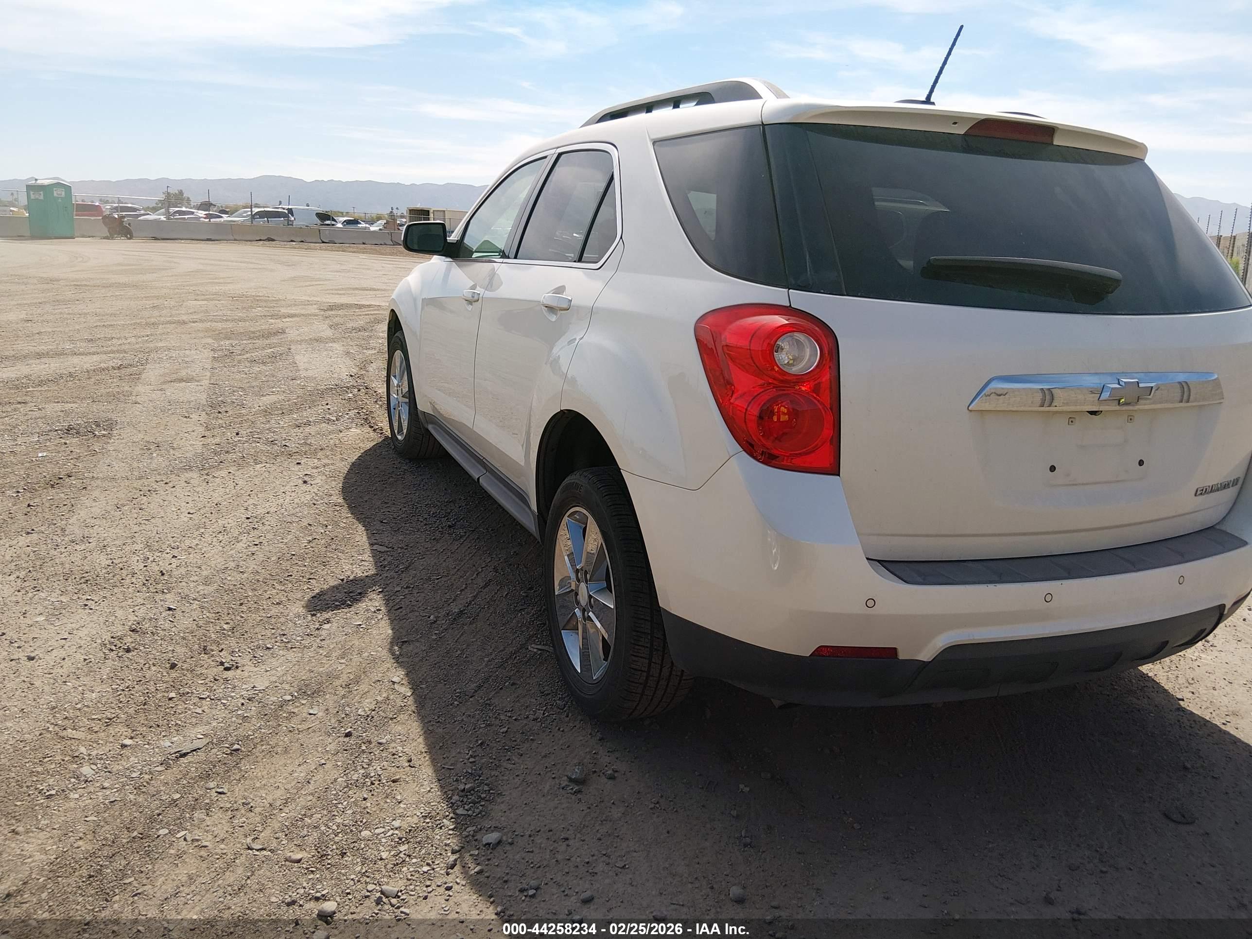 CHEVROLET EQUINOX image 3