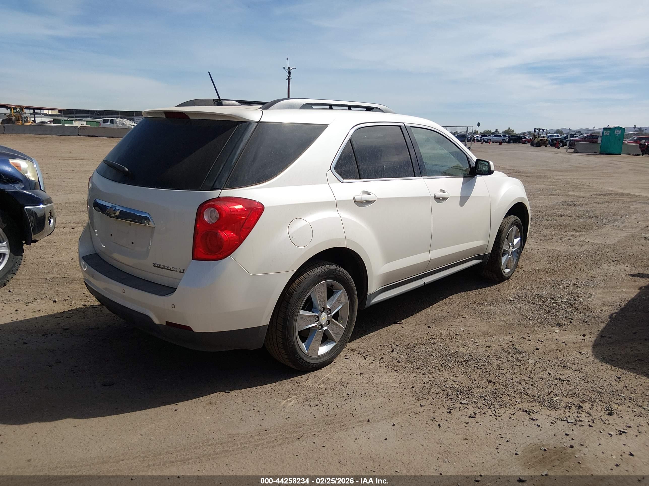 CHEVROLET EQUINOX image 4