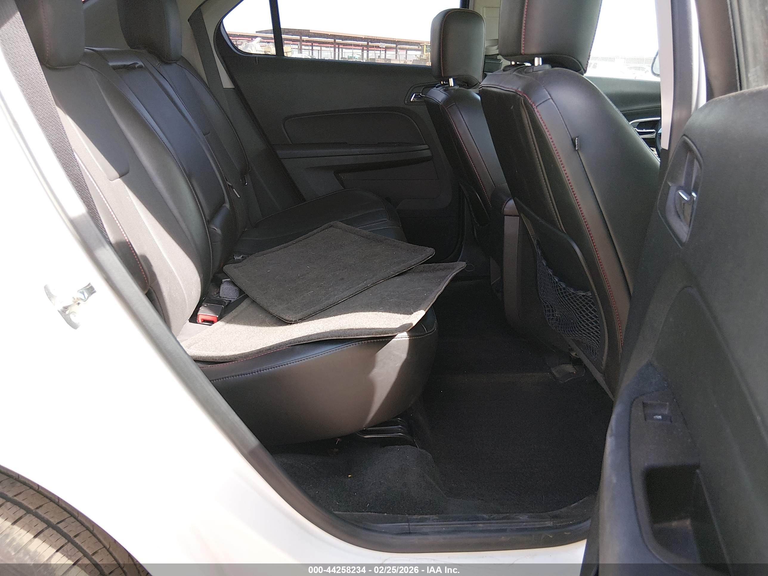 CHEVROLET EQUINOX image 8