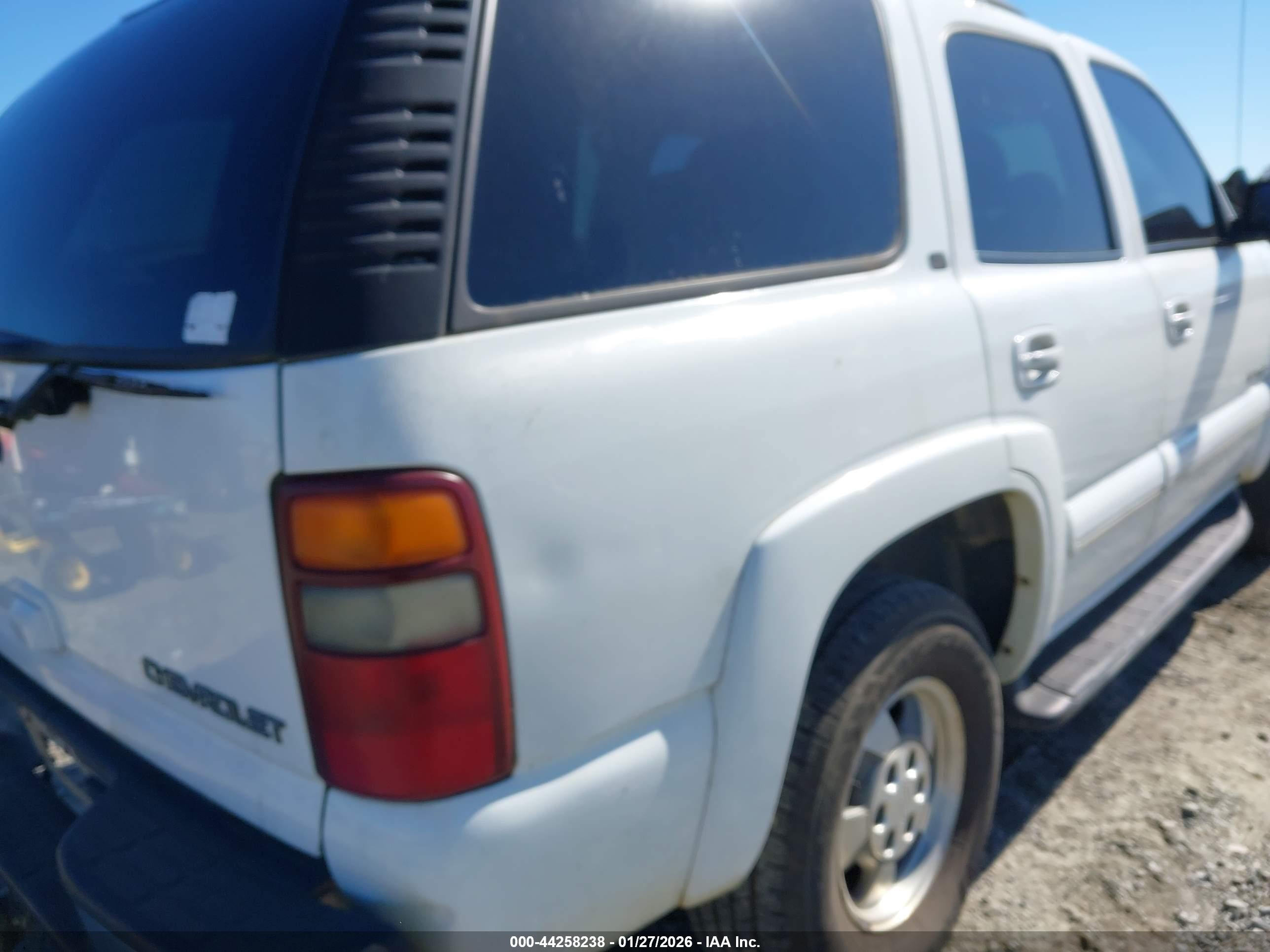 CHEVROLET TAHOE image 6