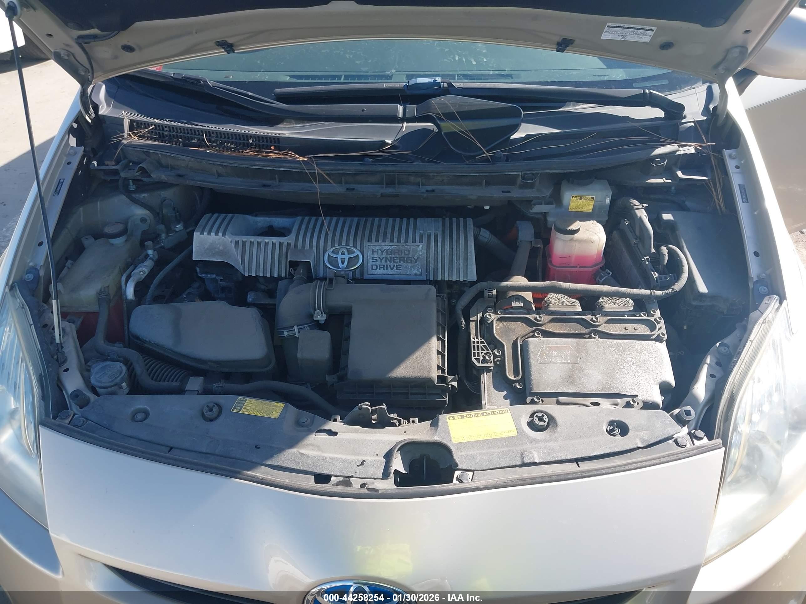 TOYOTA PRIUS image 10