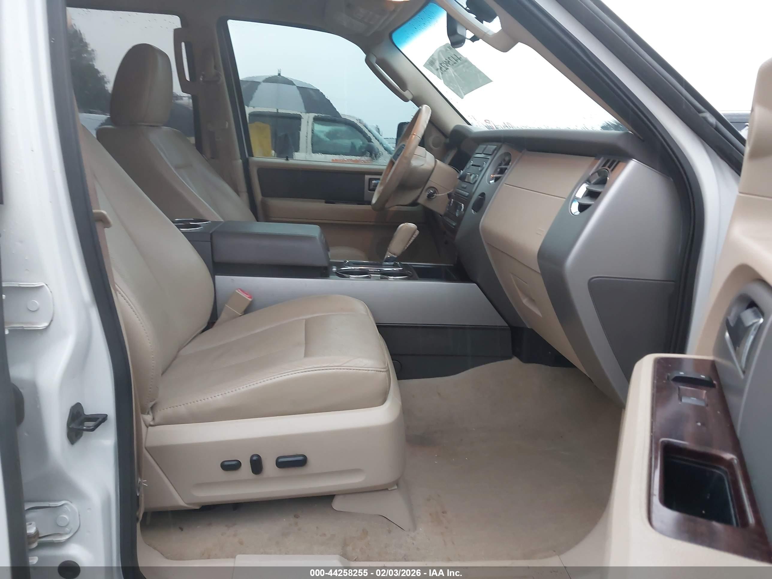 FORD EXPEDITION image 5
