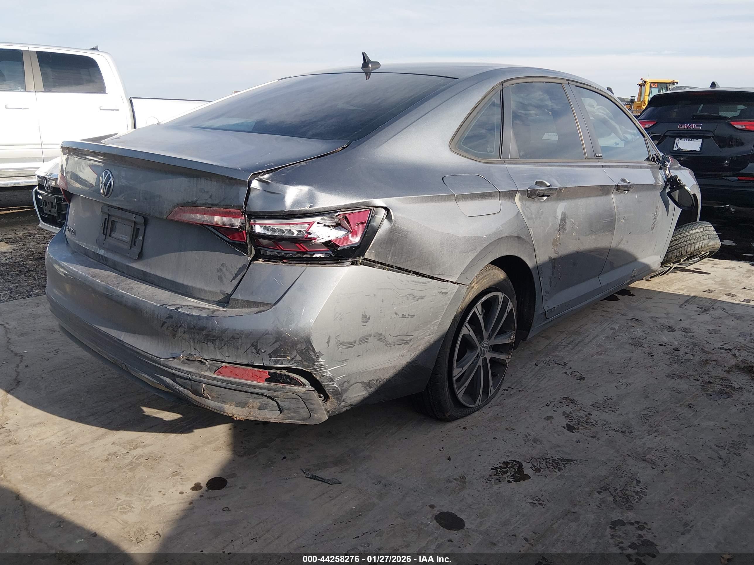 VOLKSWAGEN JETTA image 4