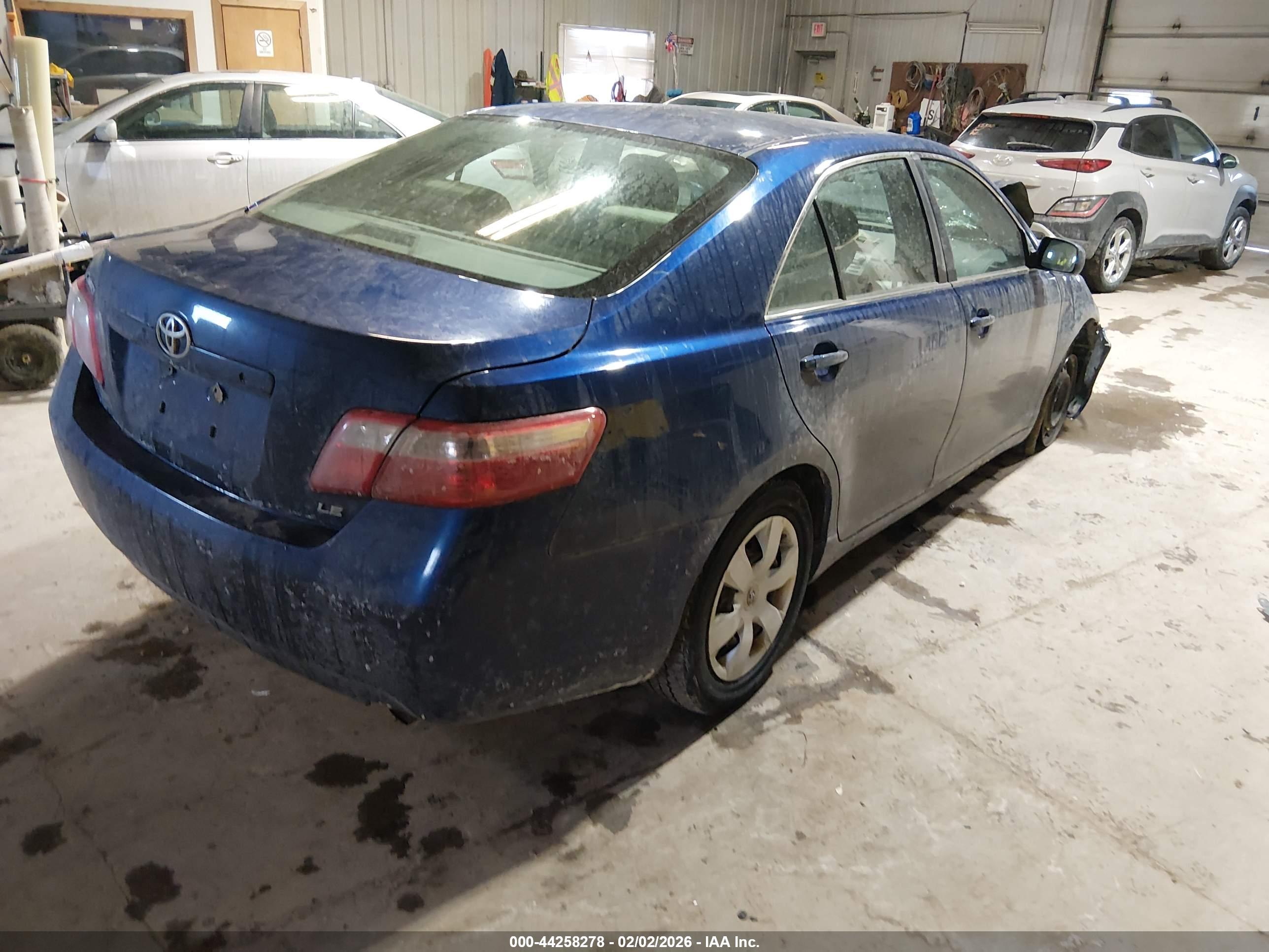 TOYOTA CAMRY image 4