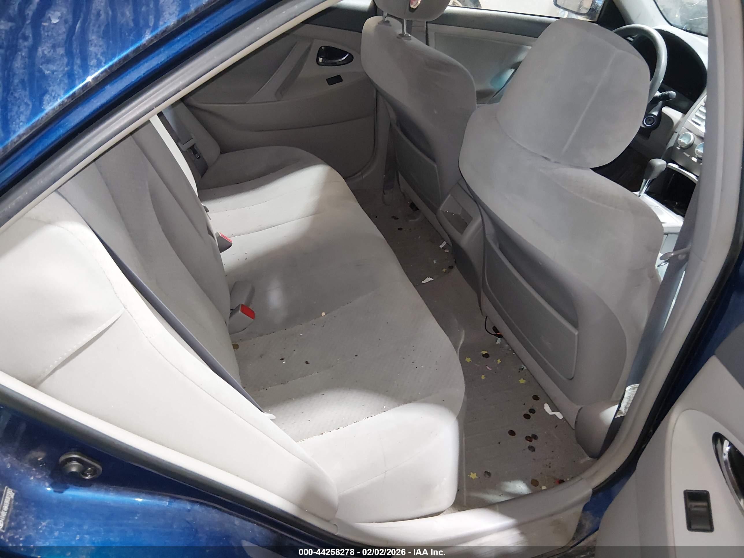 TOYOTA CAMRY image 8