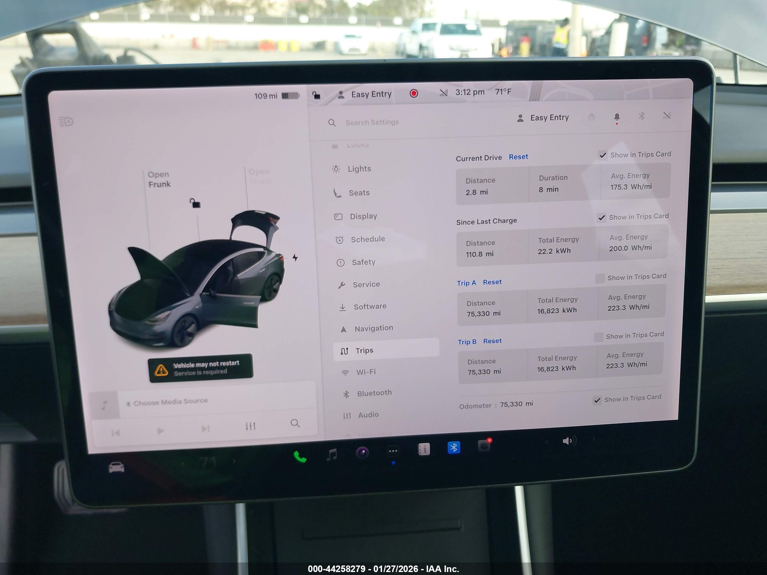 TESLA MODEL image 7
