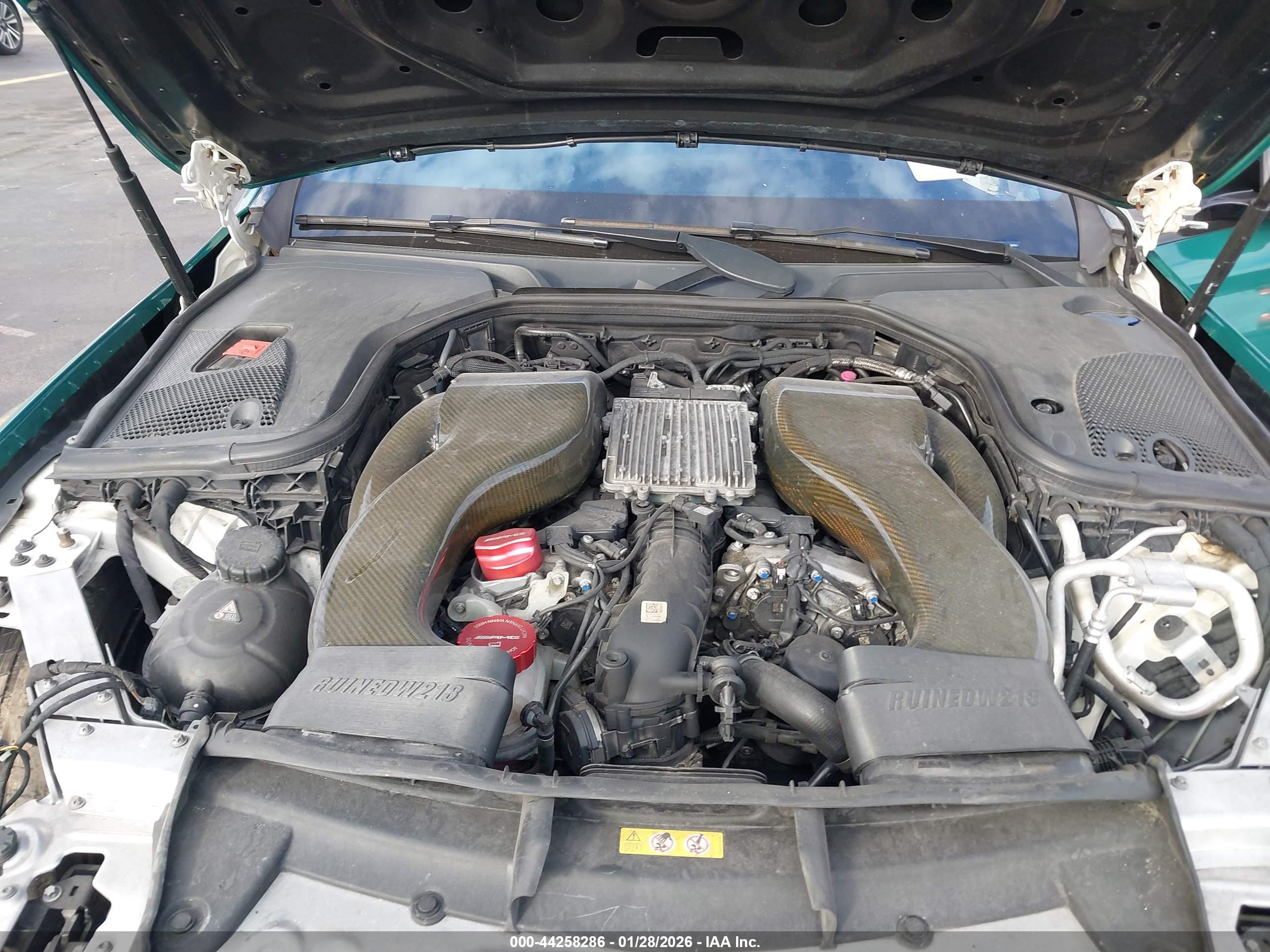MERCEDES-BENZ E image 10