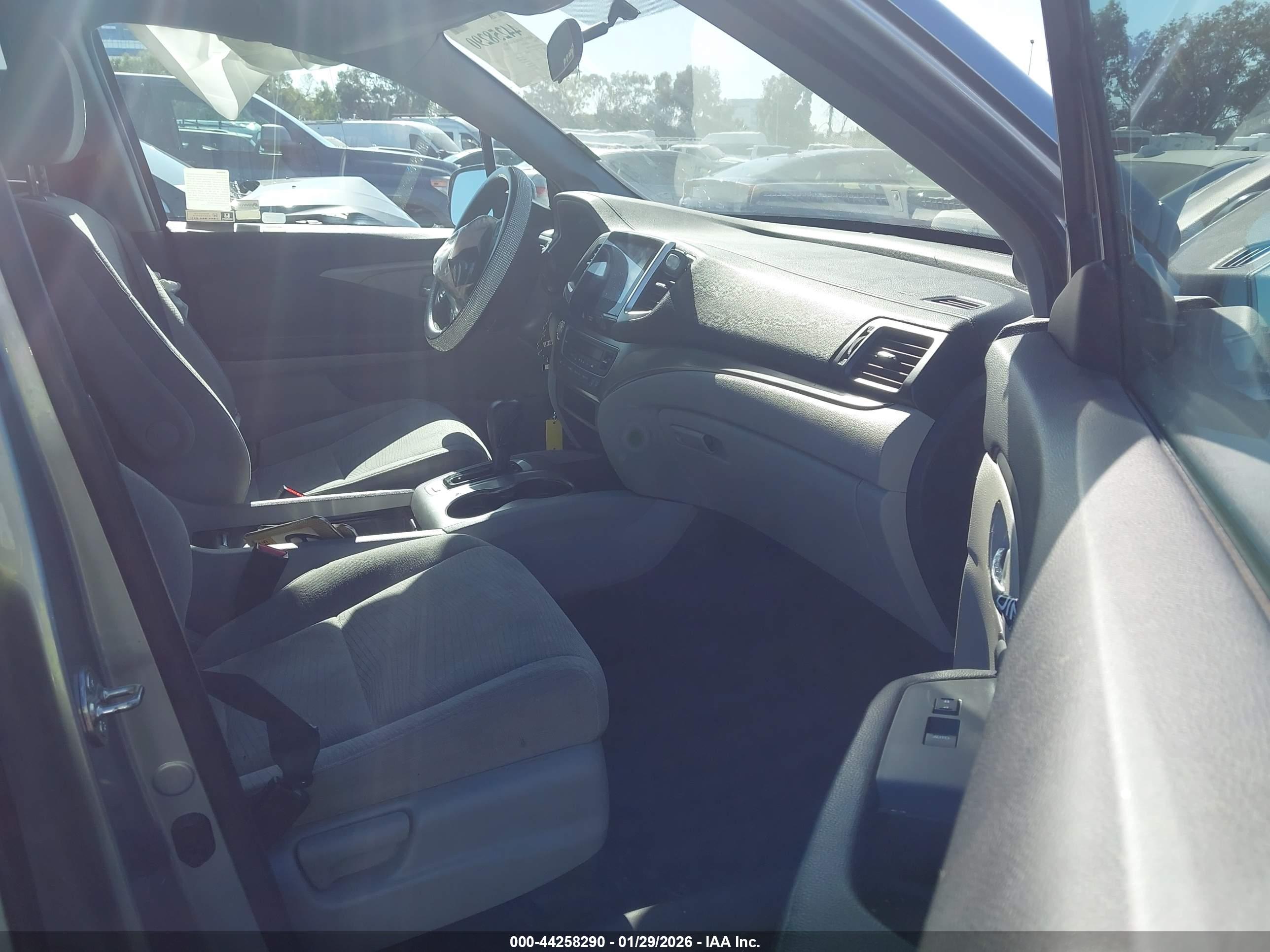 HONDA PILOT image 5