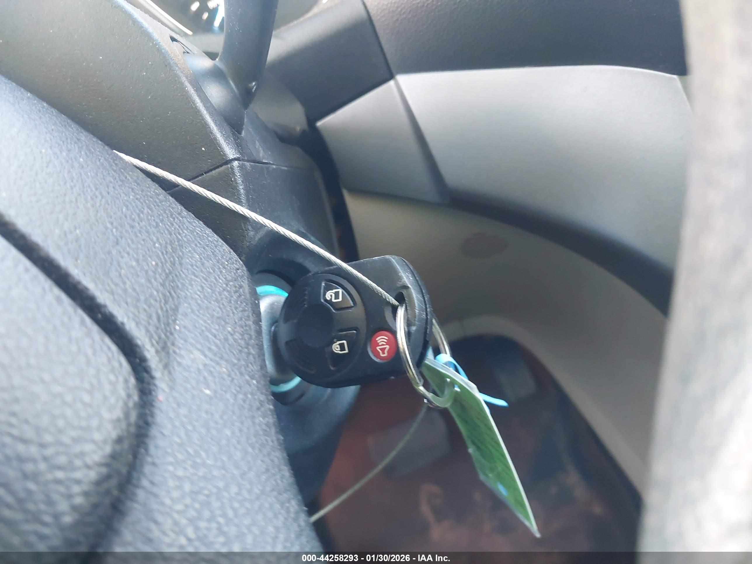 FORD ESCAPE image 11