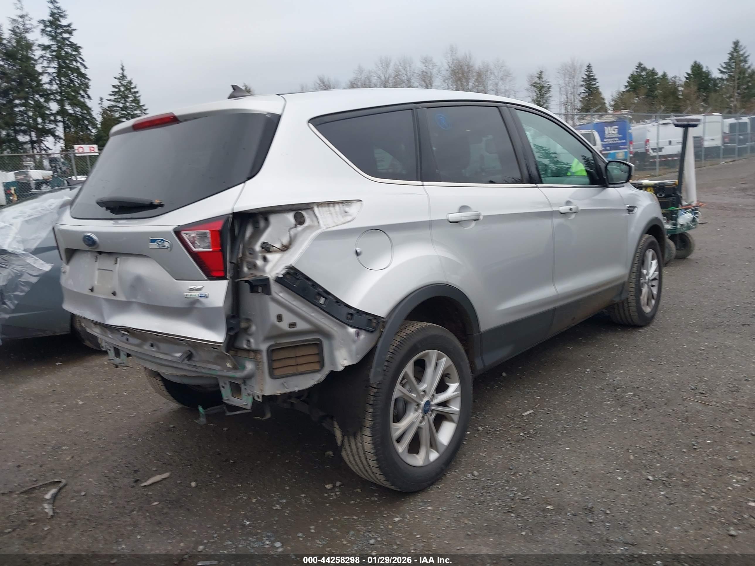 FORD ESCAPE image 4