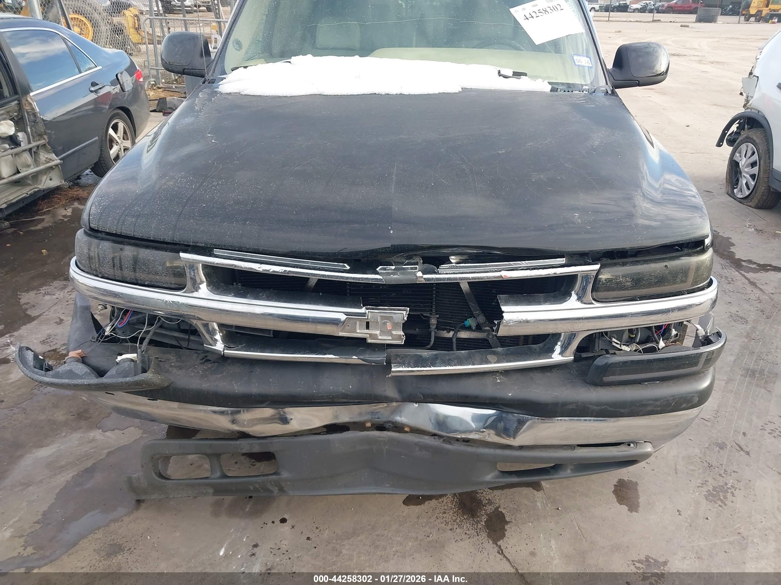 CHEVROLET TAHOE image 6