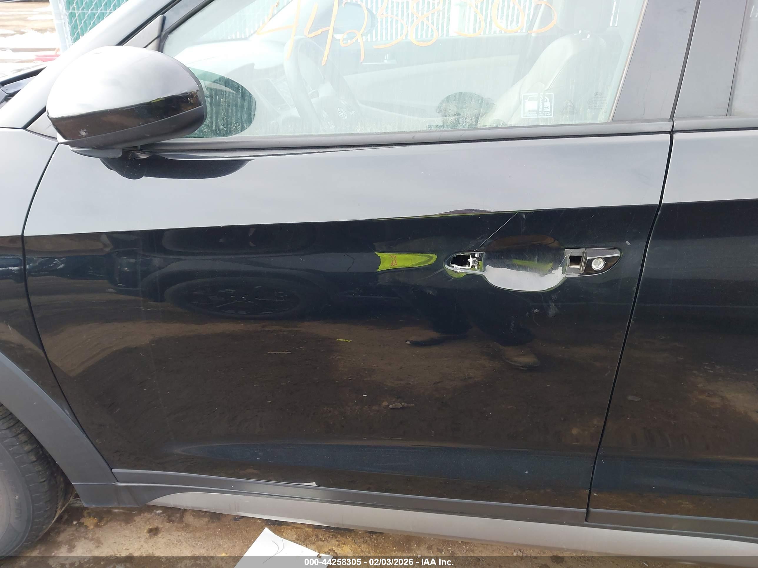 HYUNDAI TUCSON image 6