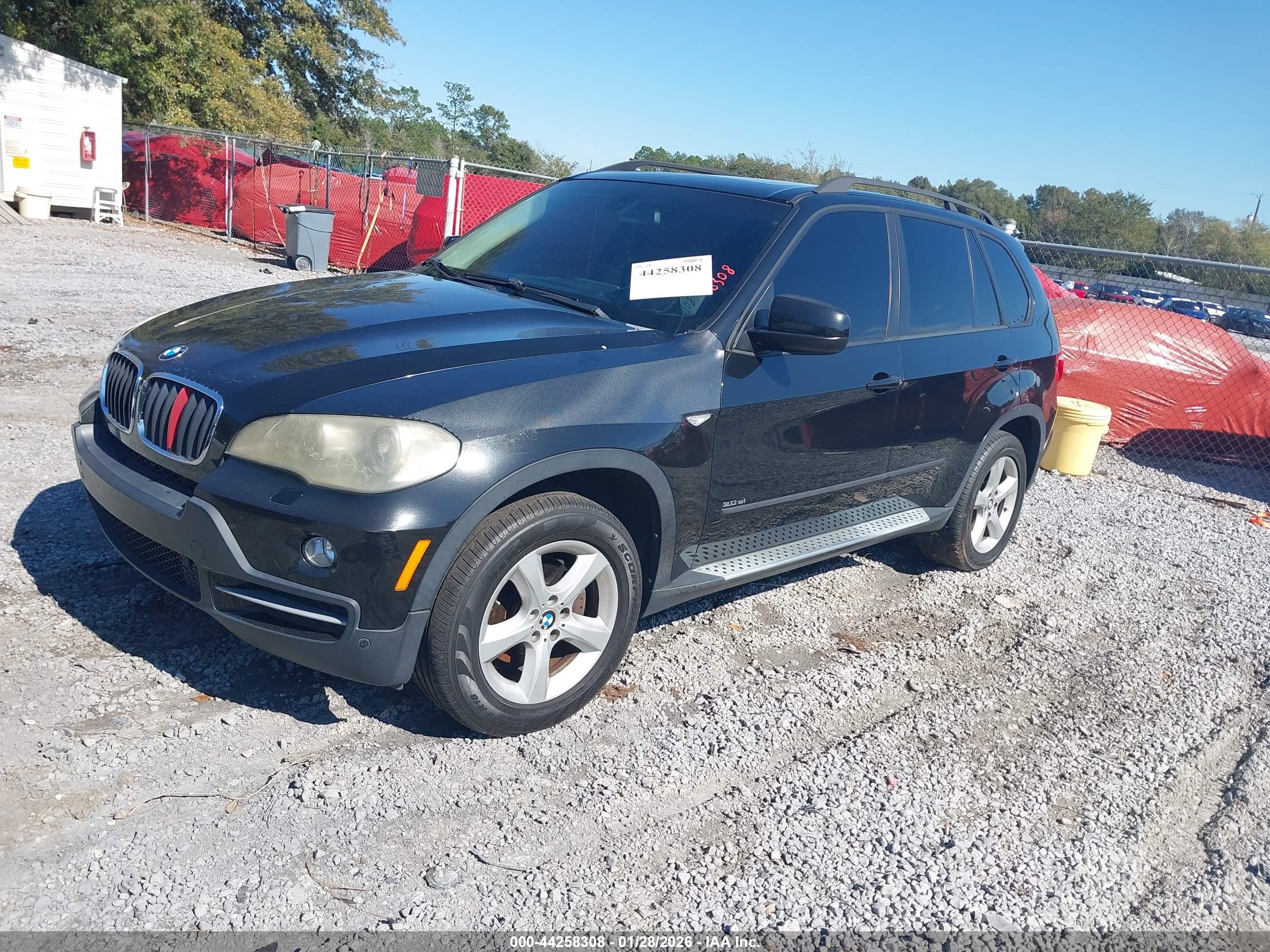 BMW X5 image 2