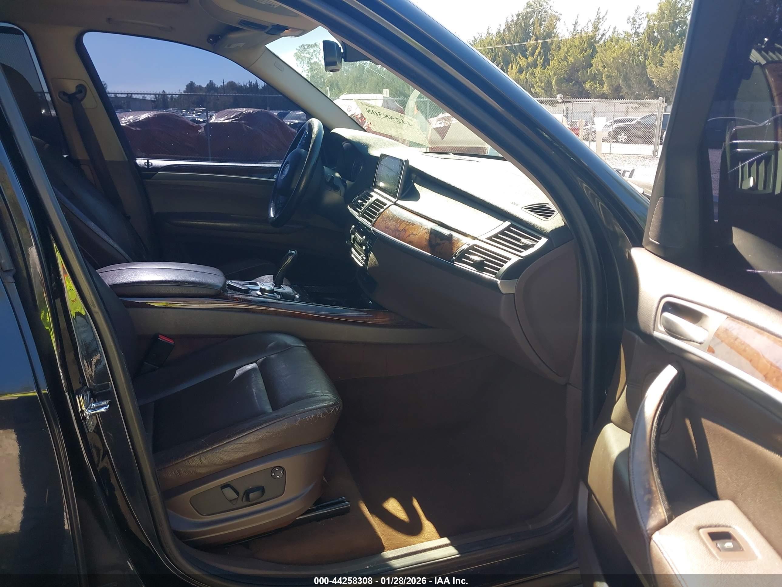 BMW X5 image 5