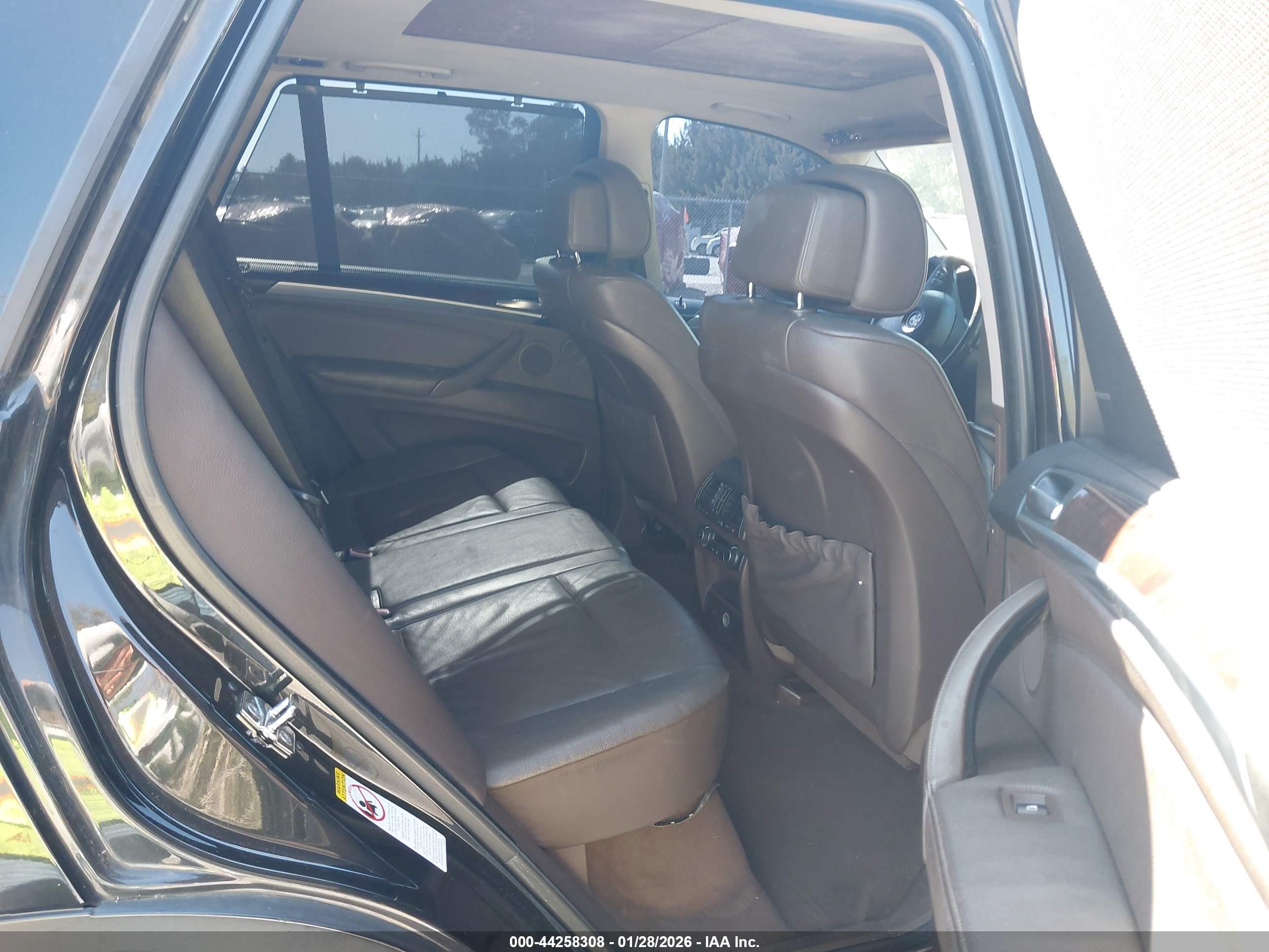 BMW X5 image 8