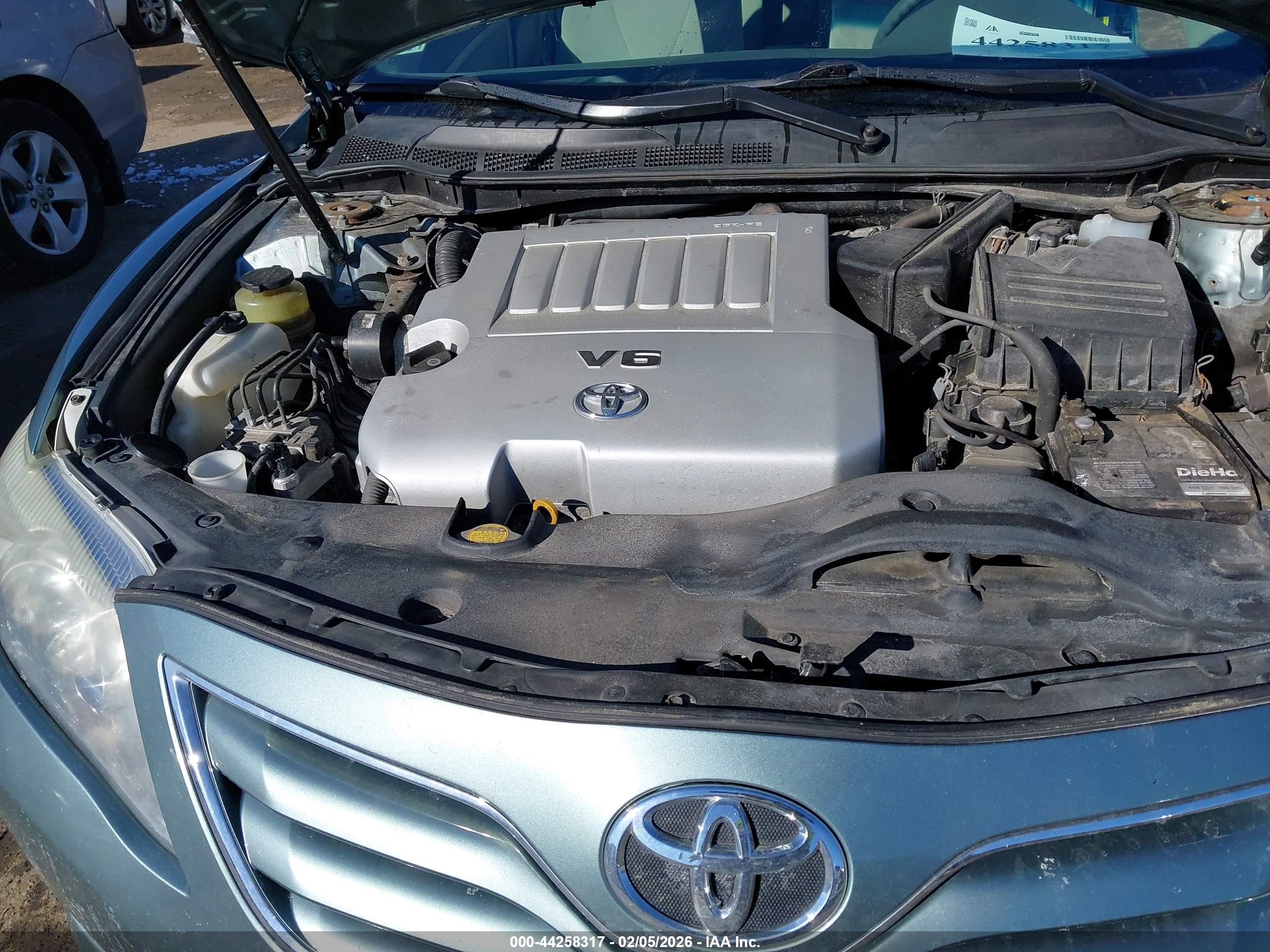 TOYOTA CAMRY image 10