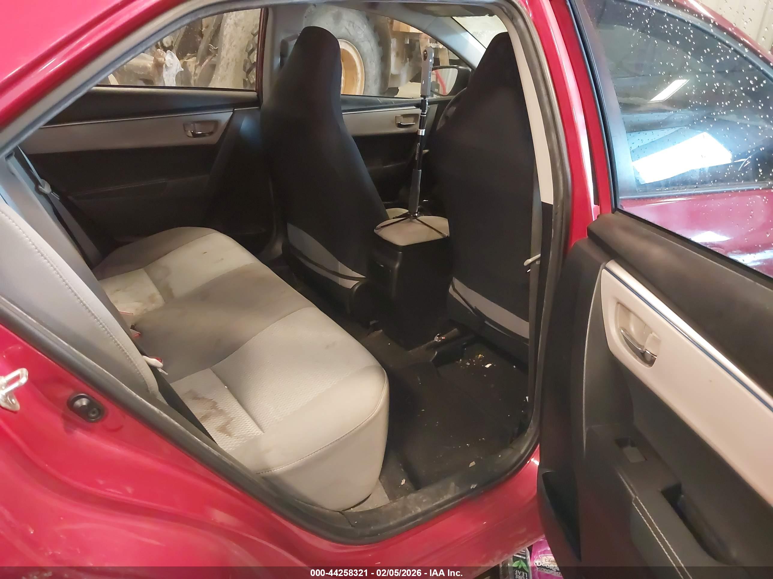 TOYOTA COROLLA image 8