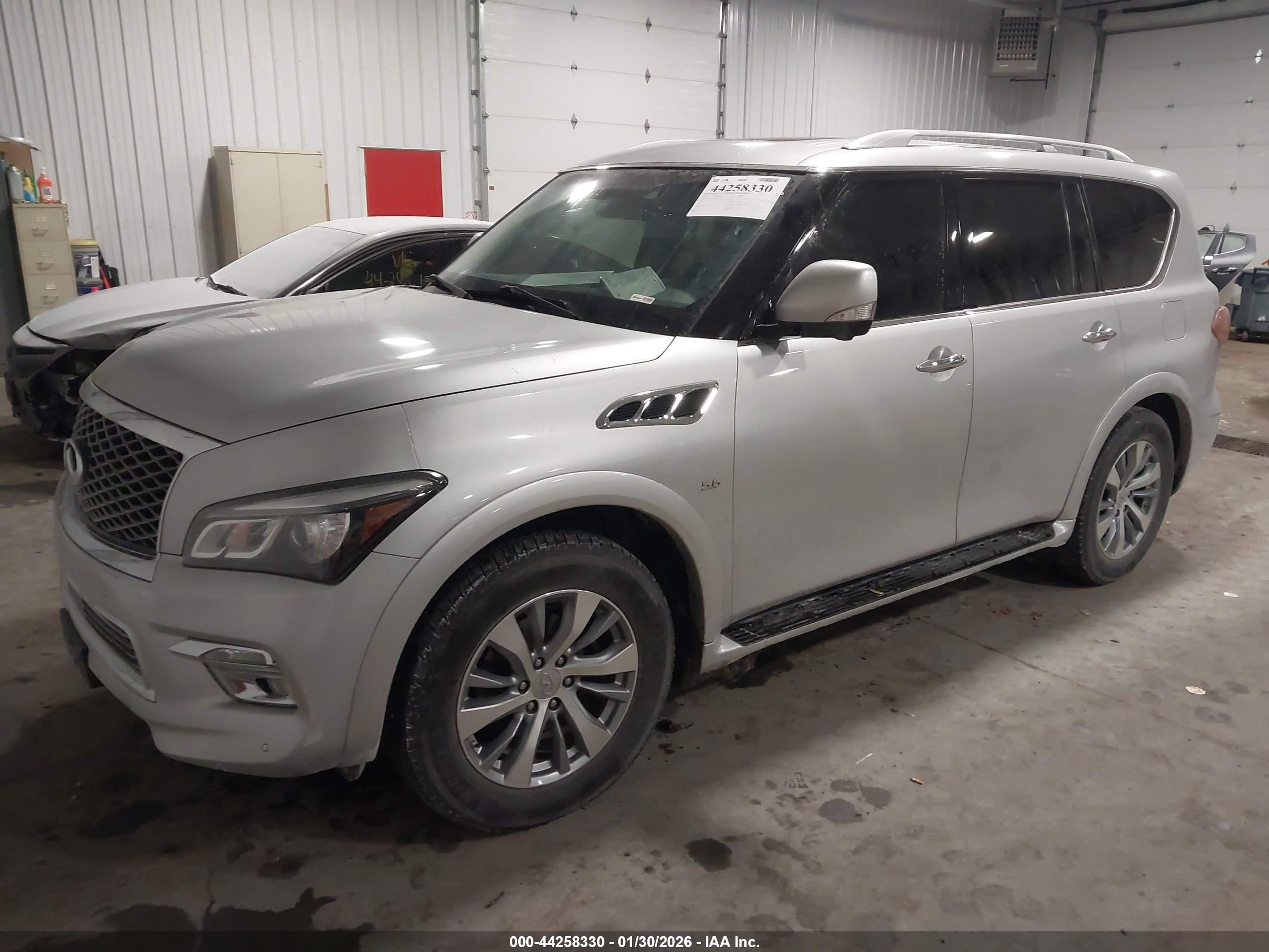INFINITI QX80 image 2