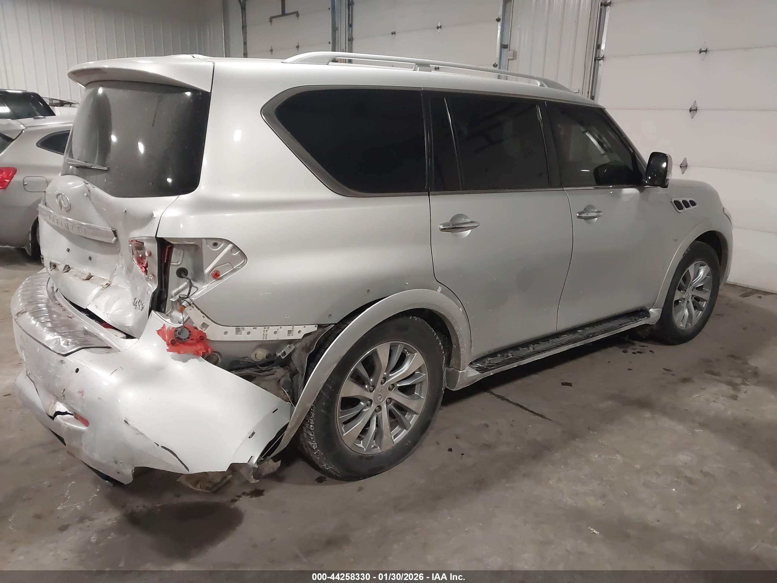 INFINITI QX80 image 4