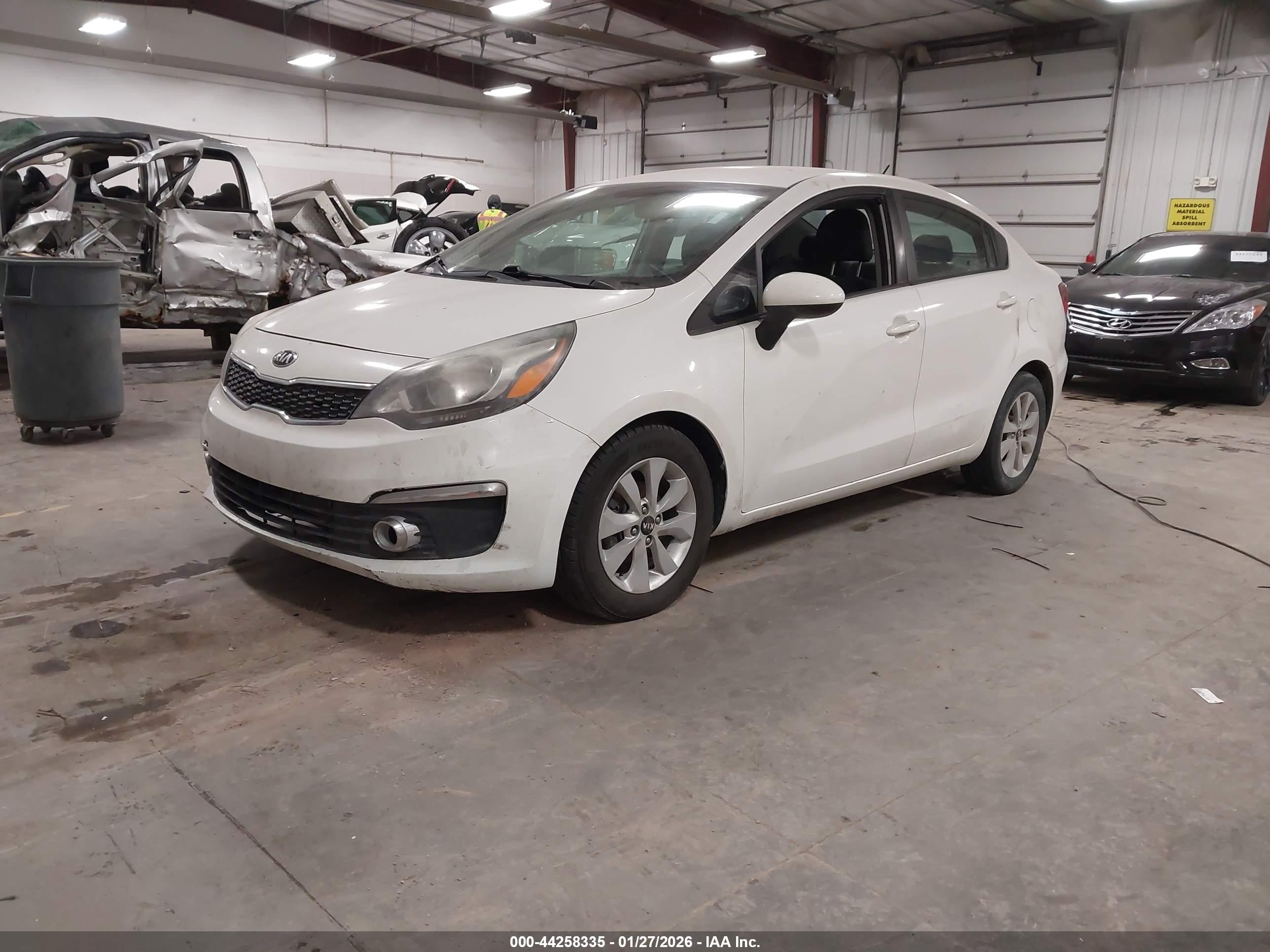 KIA RIO image 2