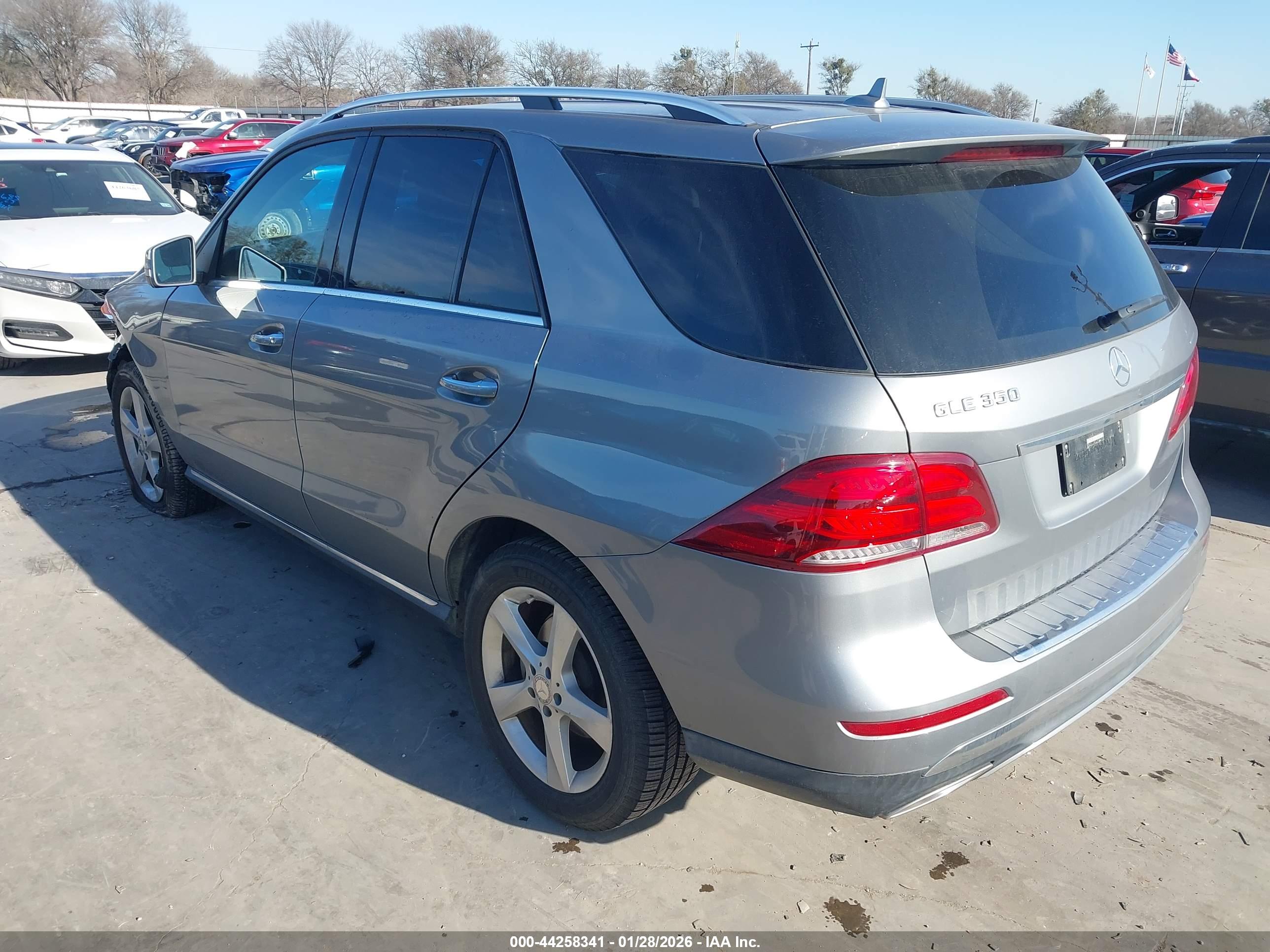 MERCEDES-BENZ GLE image 3