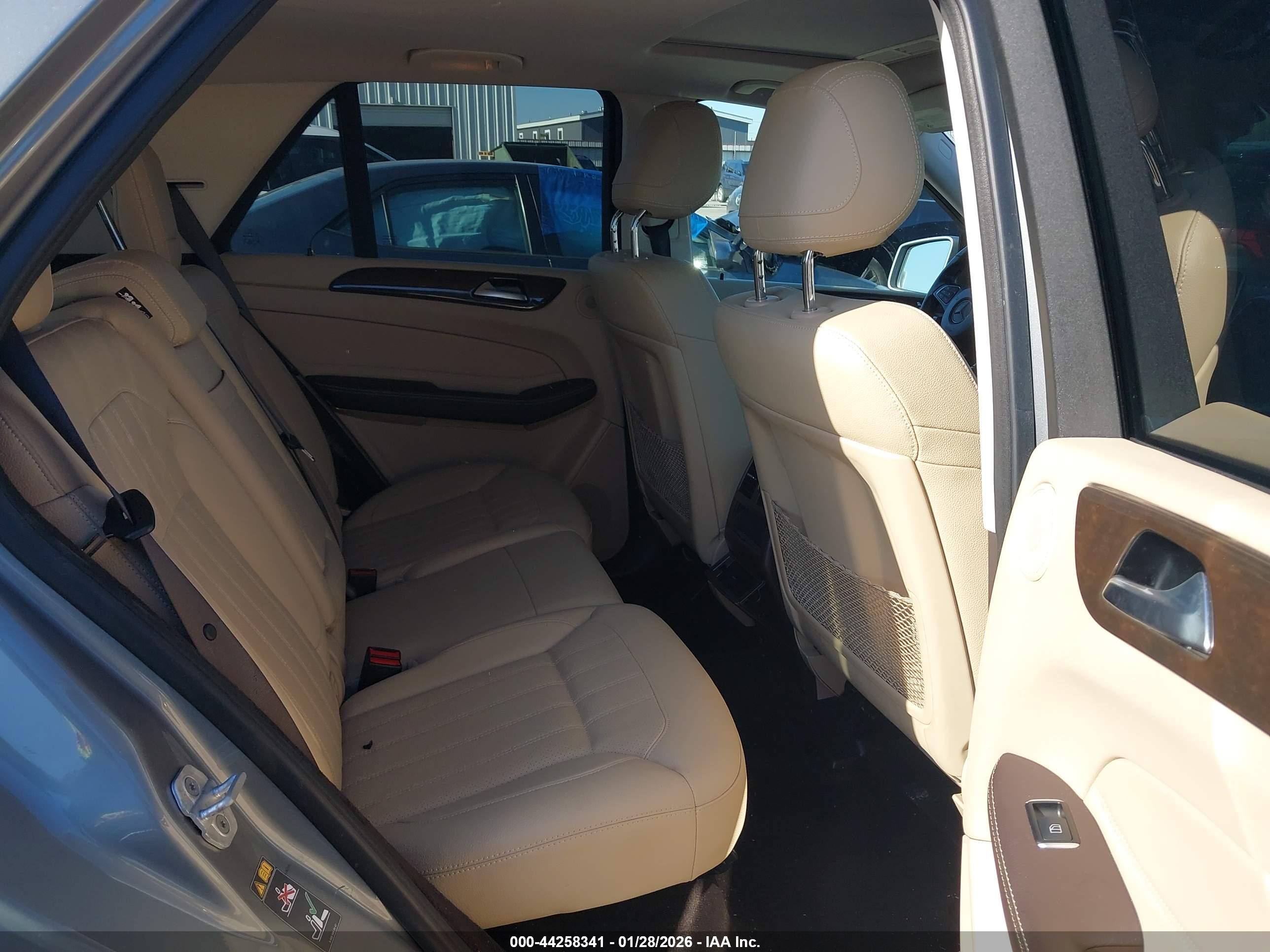 MERCEDES-BENZ GLE image 8