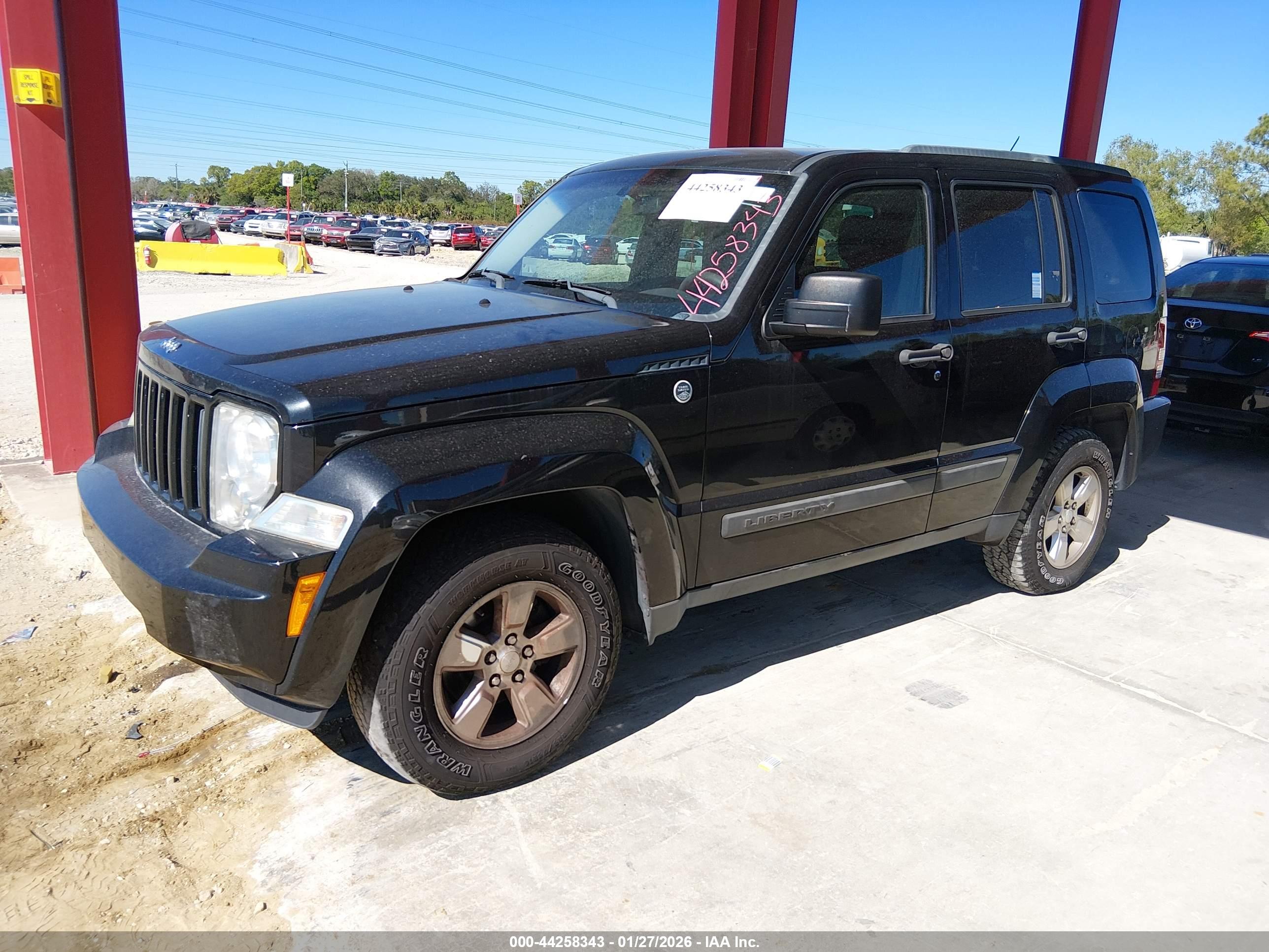 JEEP LIBERTY image 2