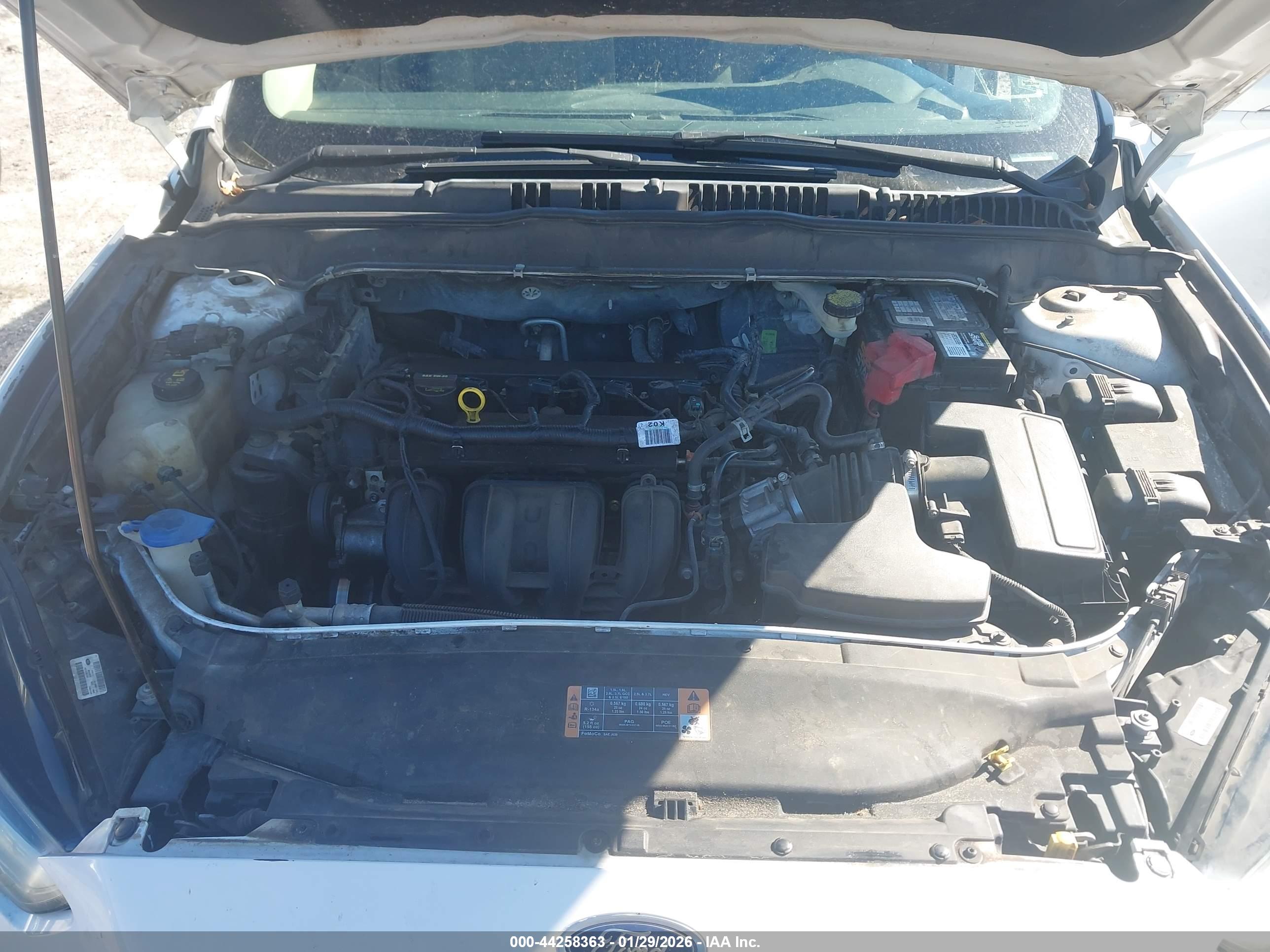 FORD FUSION image 10