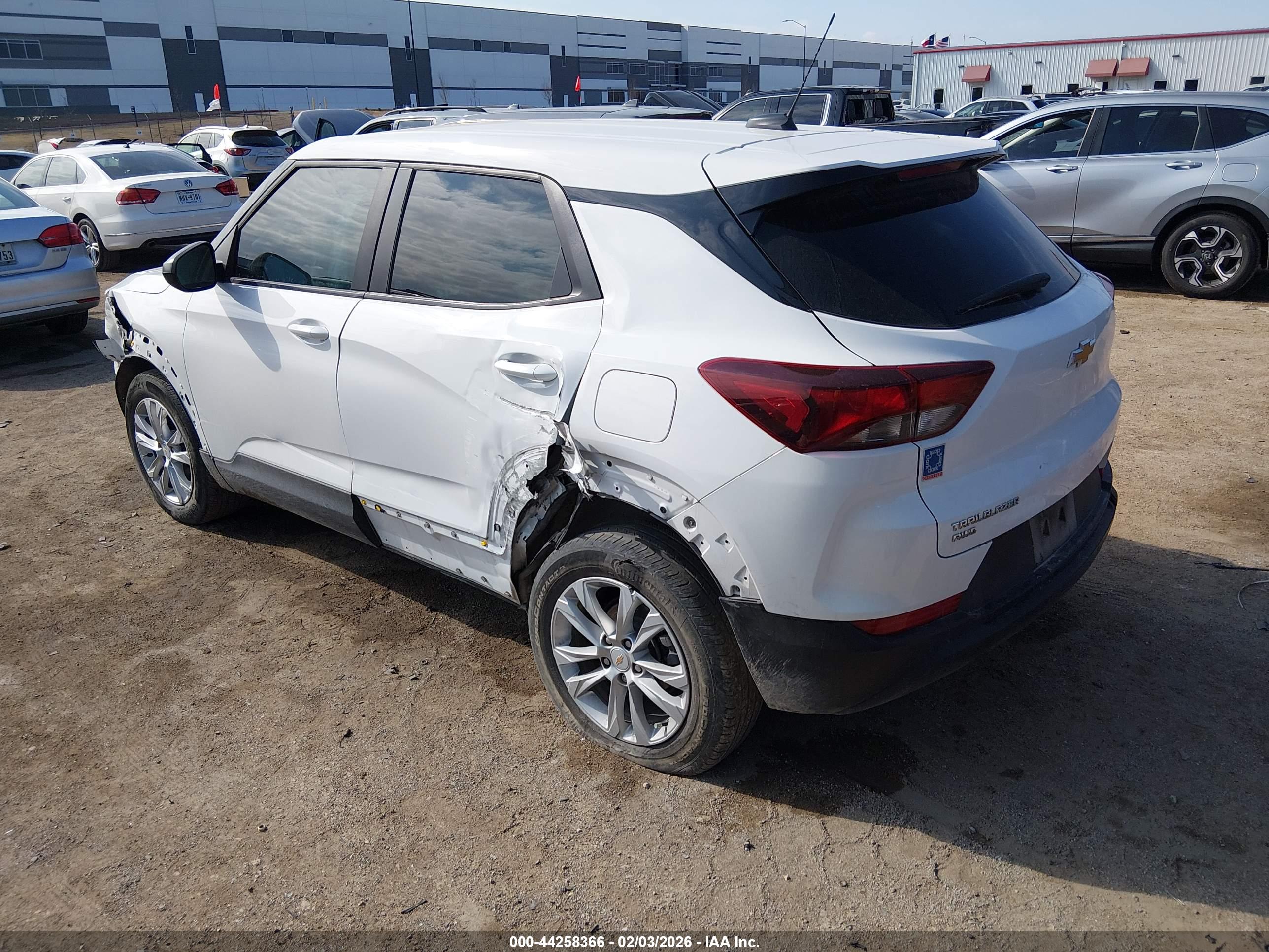 CHEVROLET TRAILBLAZER image 3