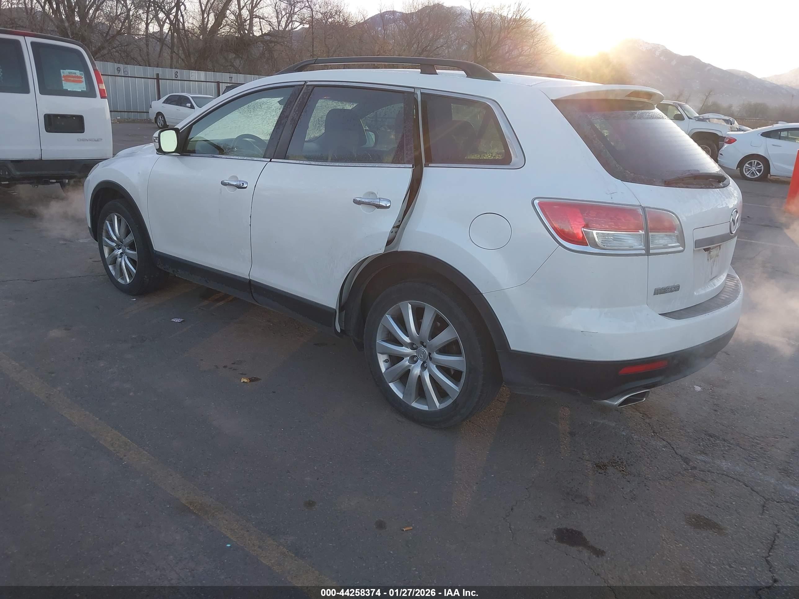 MAZDA CX-9 image 3