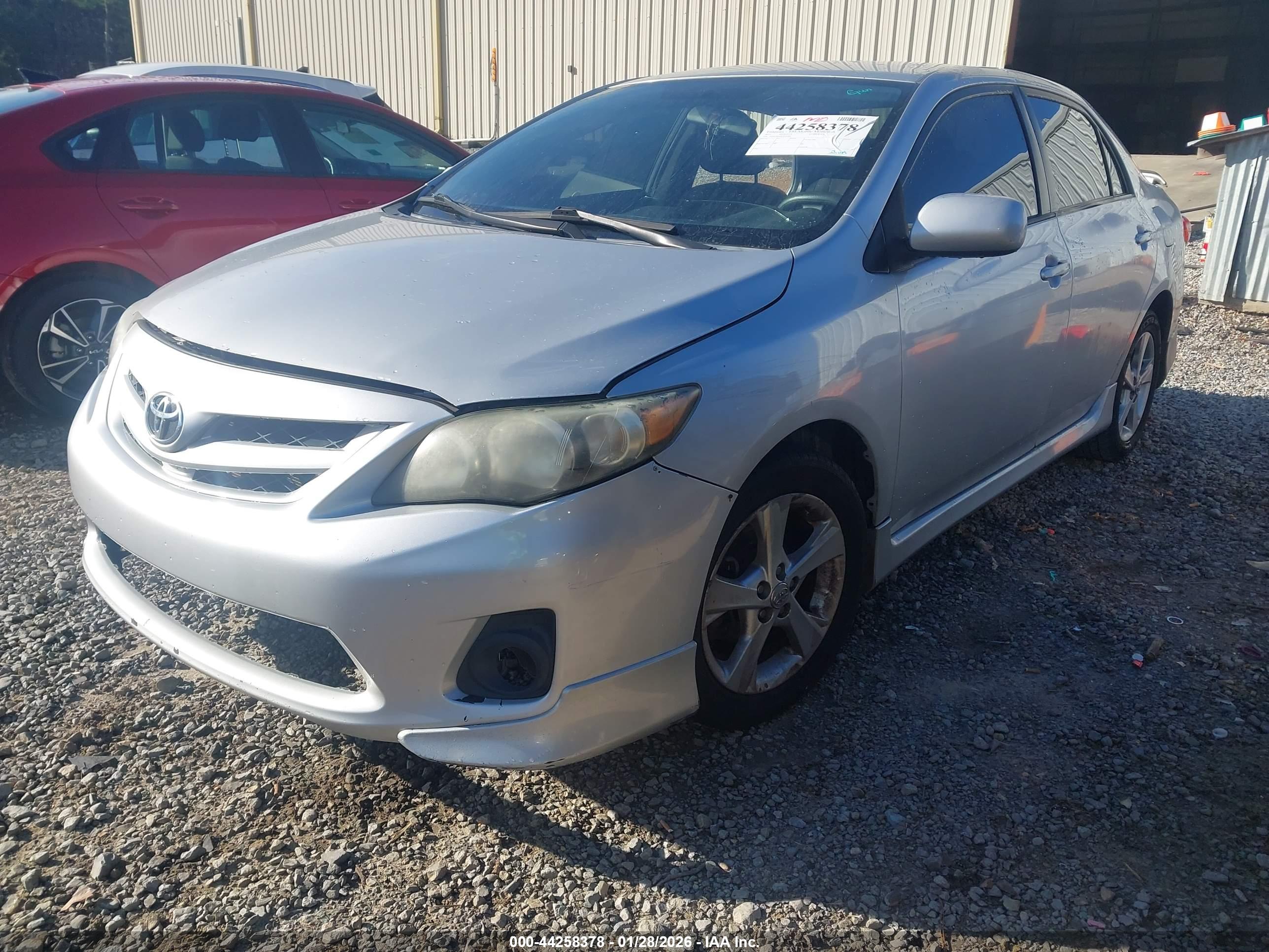 TOYOTA COROLLA image 2