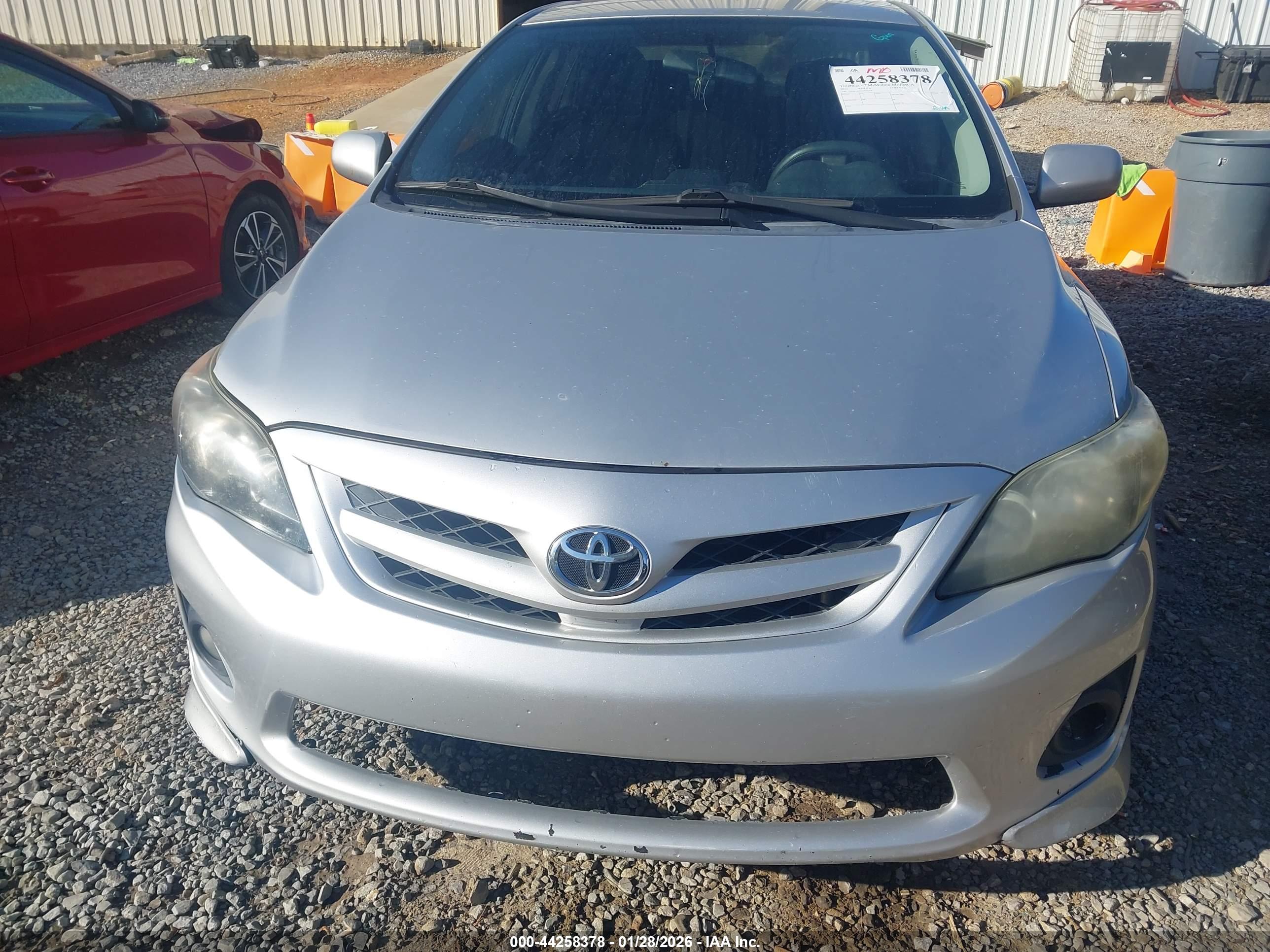 TOYOTA COROLLA image 6