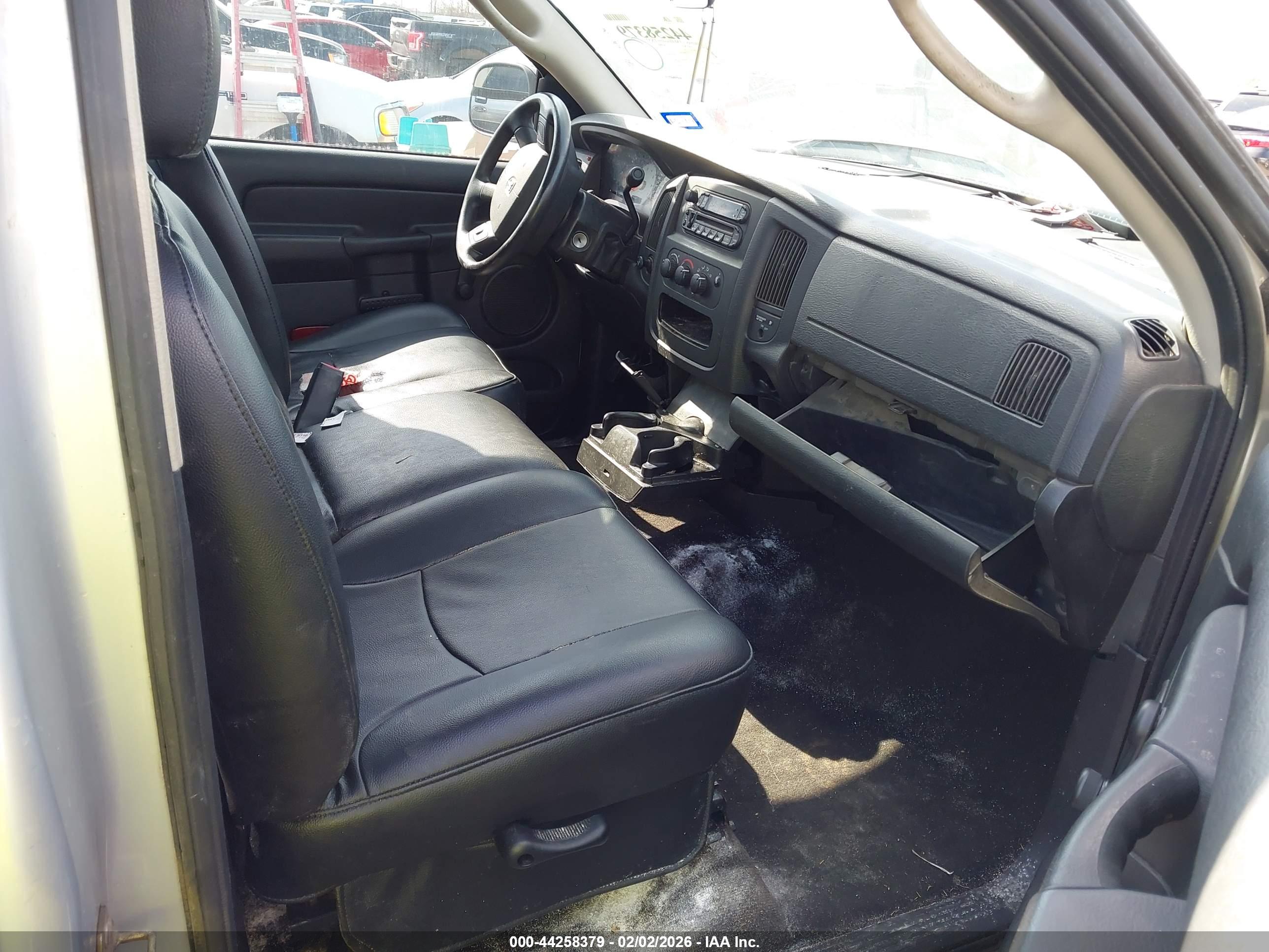 DODGE RAM image 5