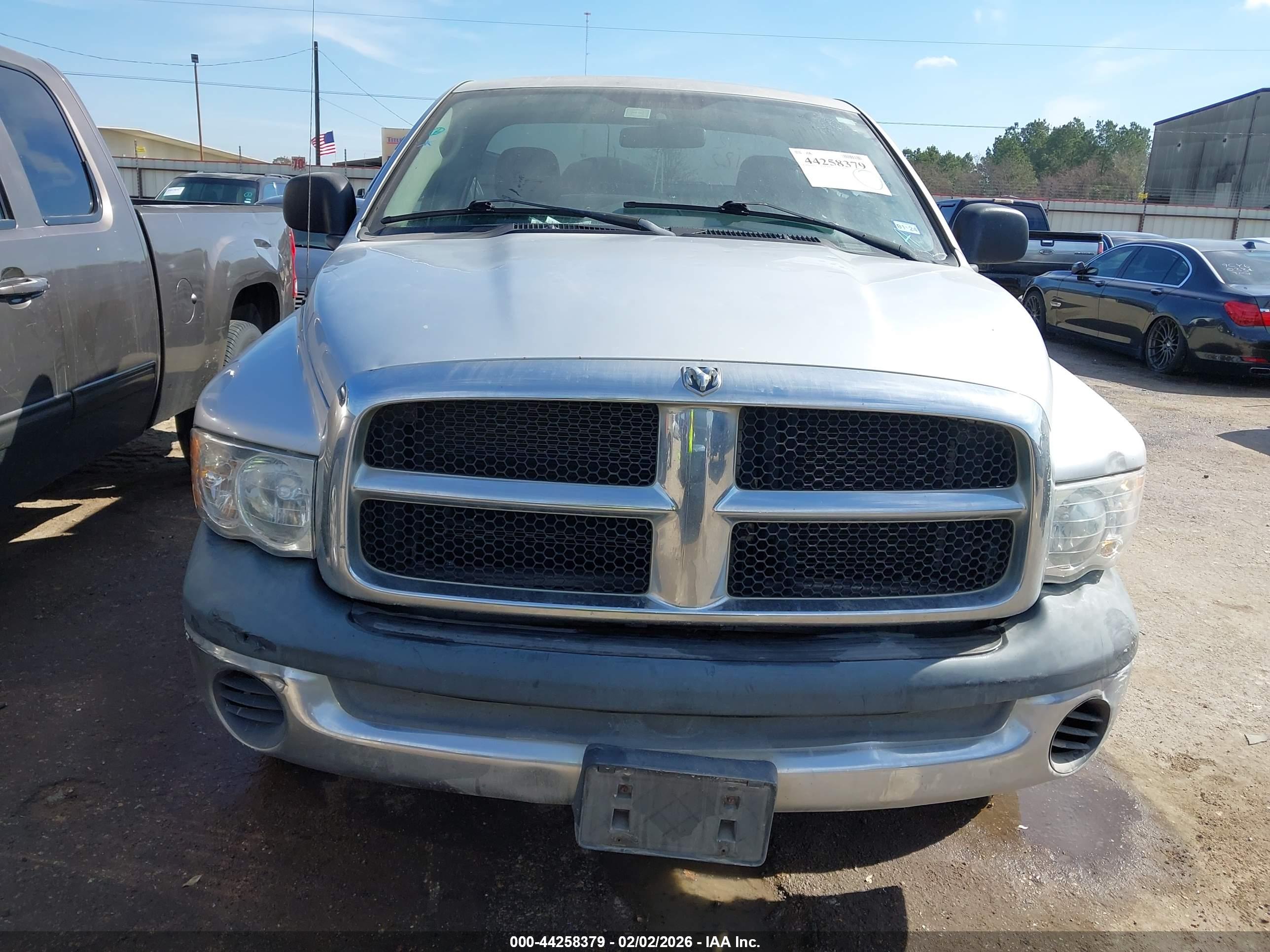 DODGE RAM image 6