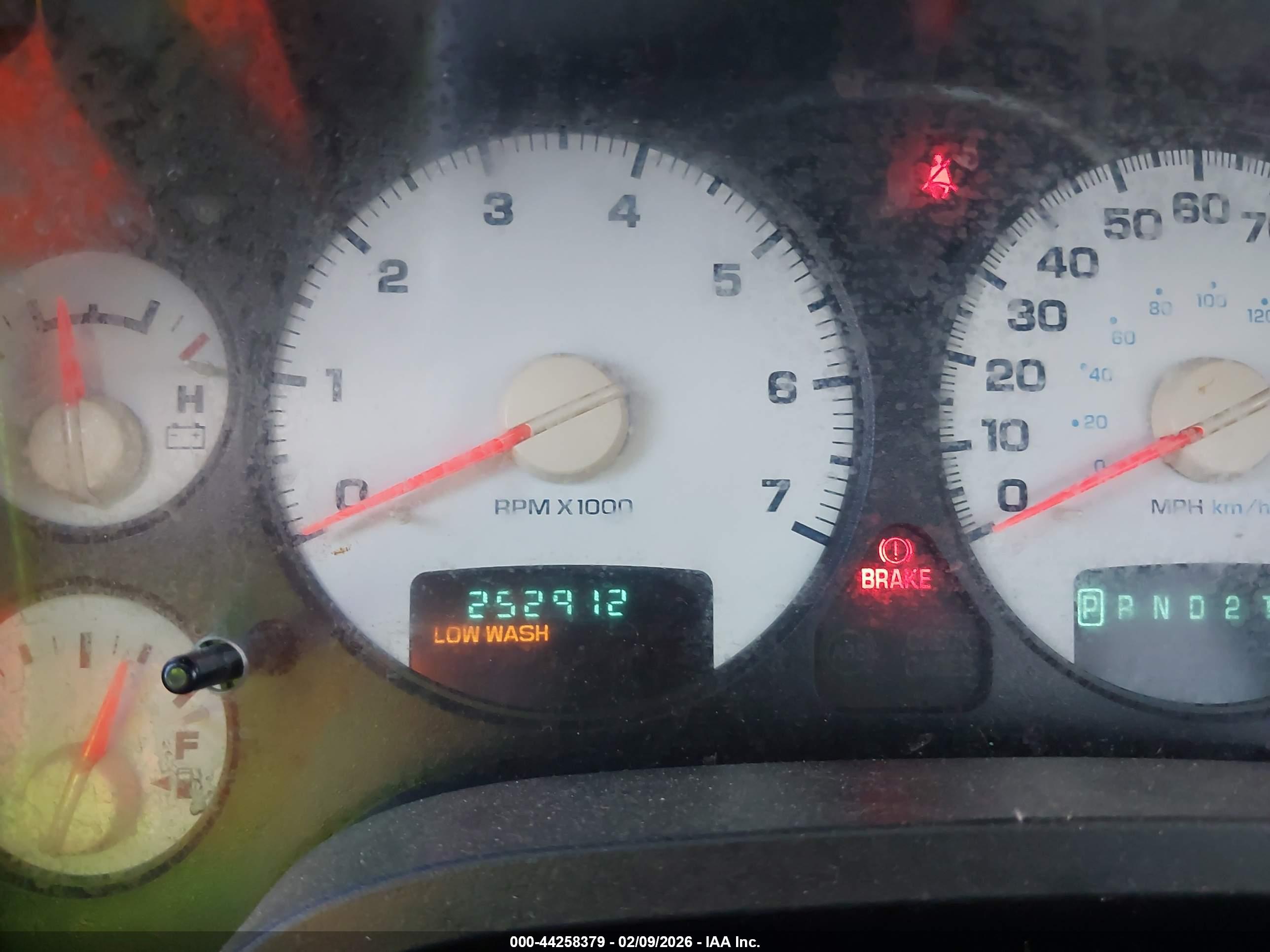 DODGE RAM image 7