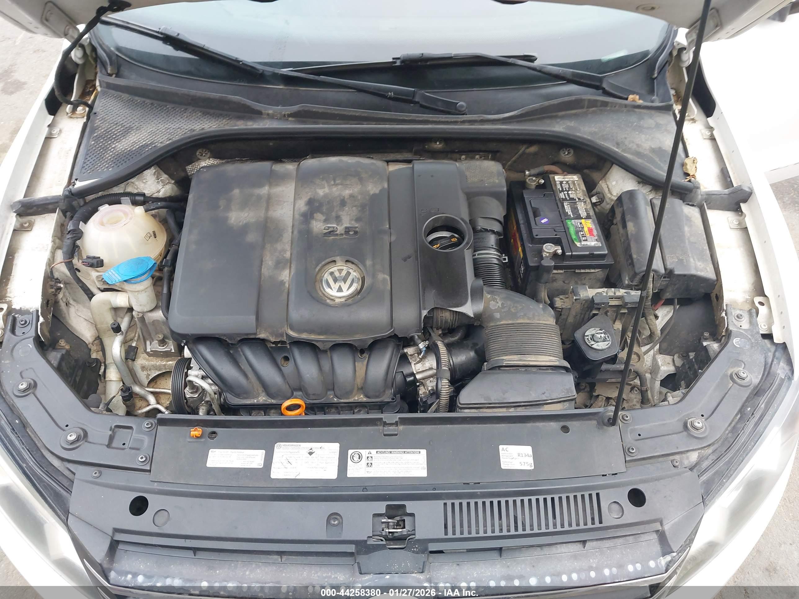 VOLKSWAGEN PASSAT image 10