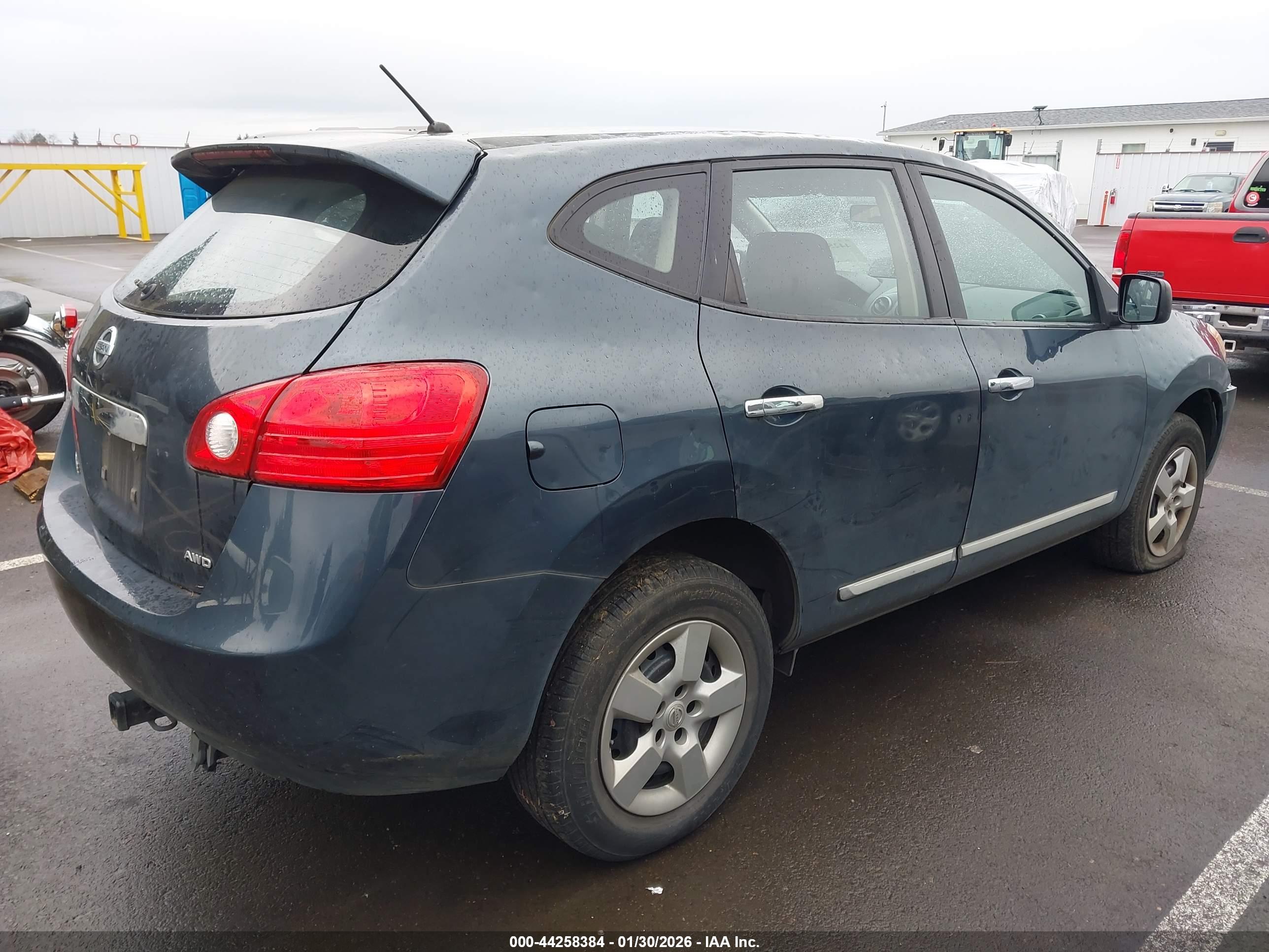 NISSAN ROGUE image 4