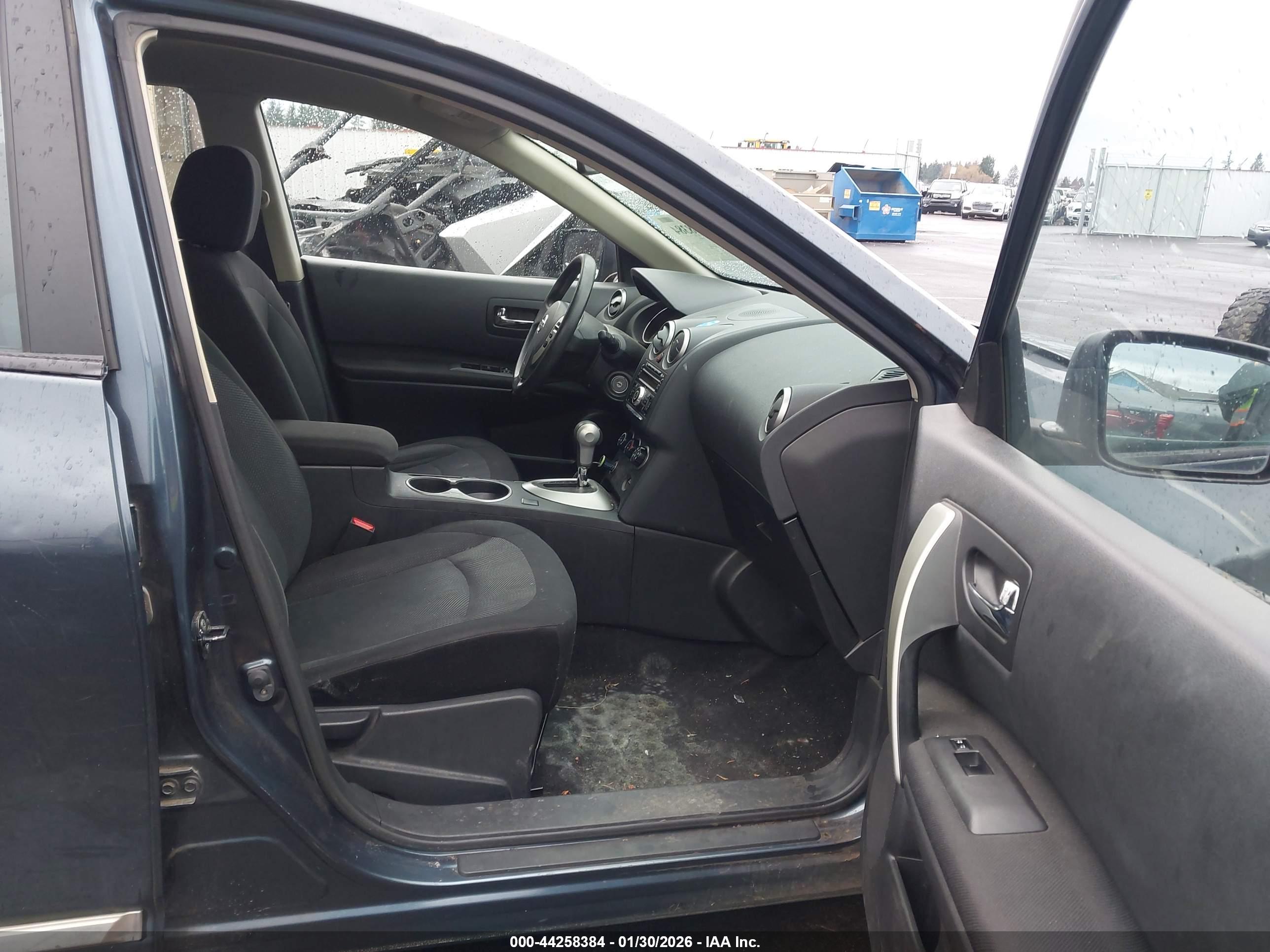 NISSAN ROGUE image 5