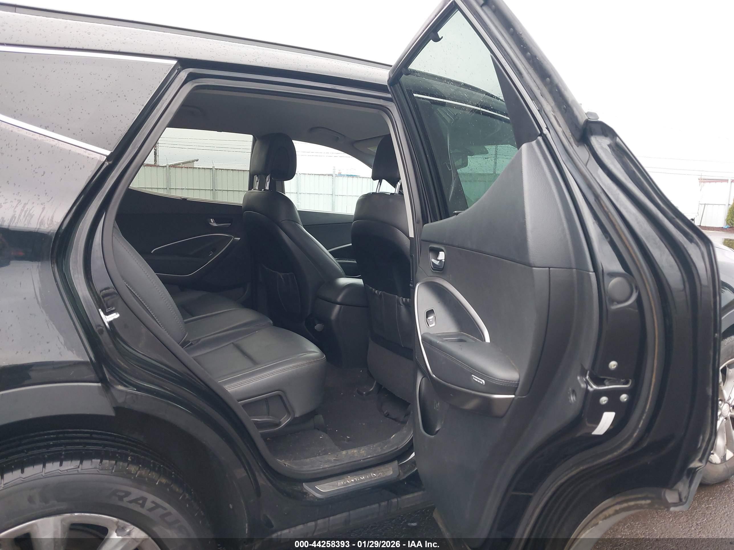 HYUNDAI SANTA image 8