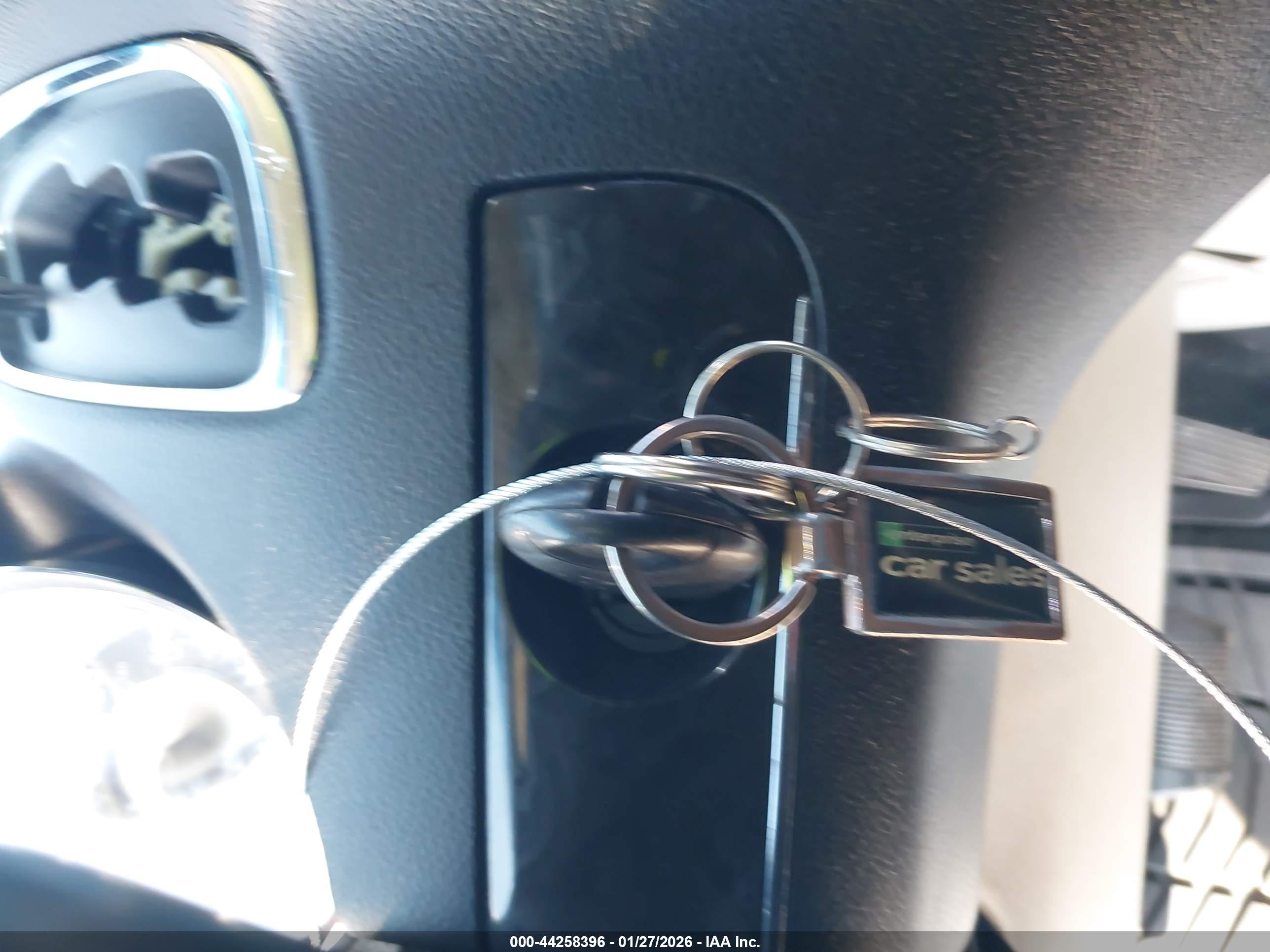 CHRYSLER TOWN image 11